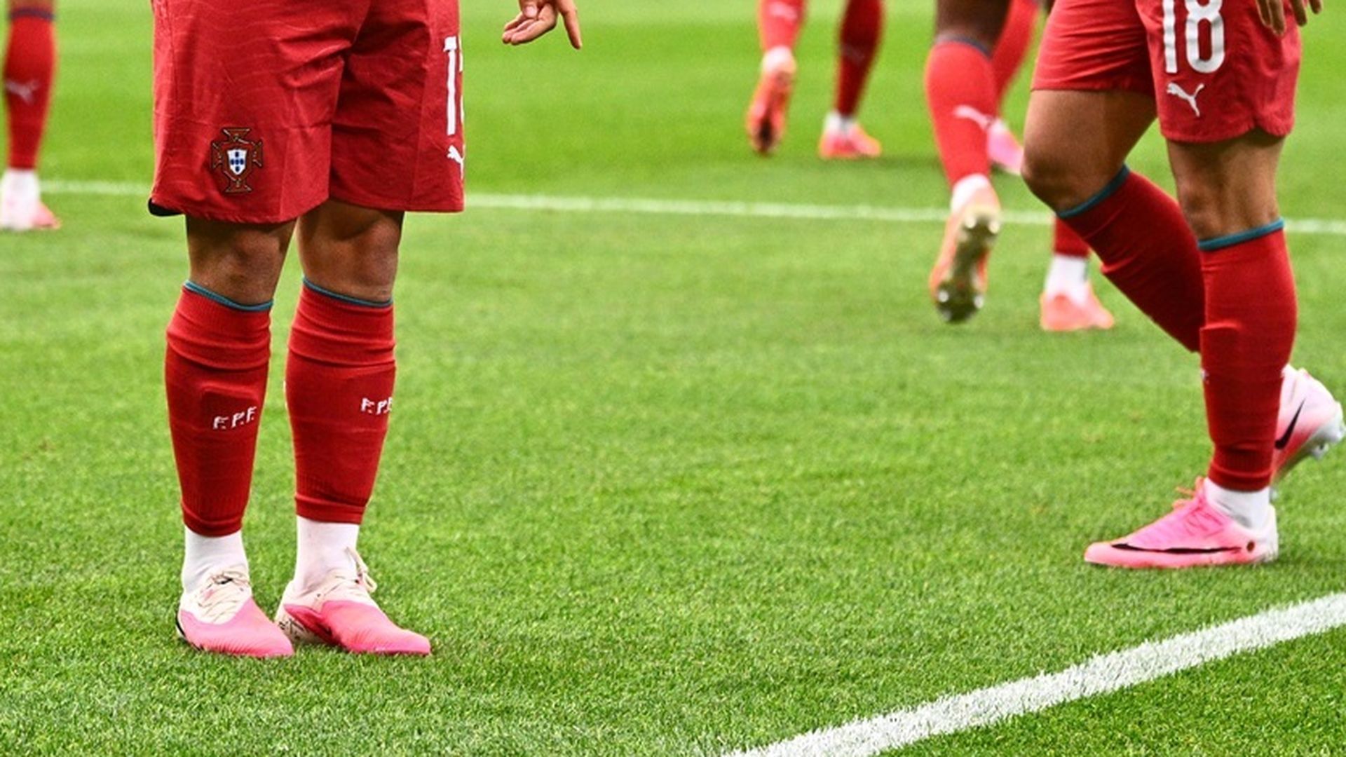 Las botas de los jugadores de Portugal en su debut contra RD Congo en el Mundial 2026