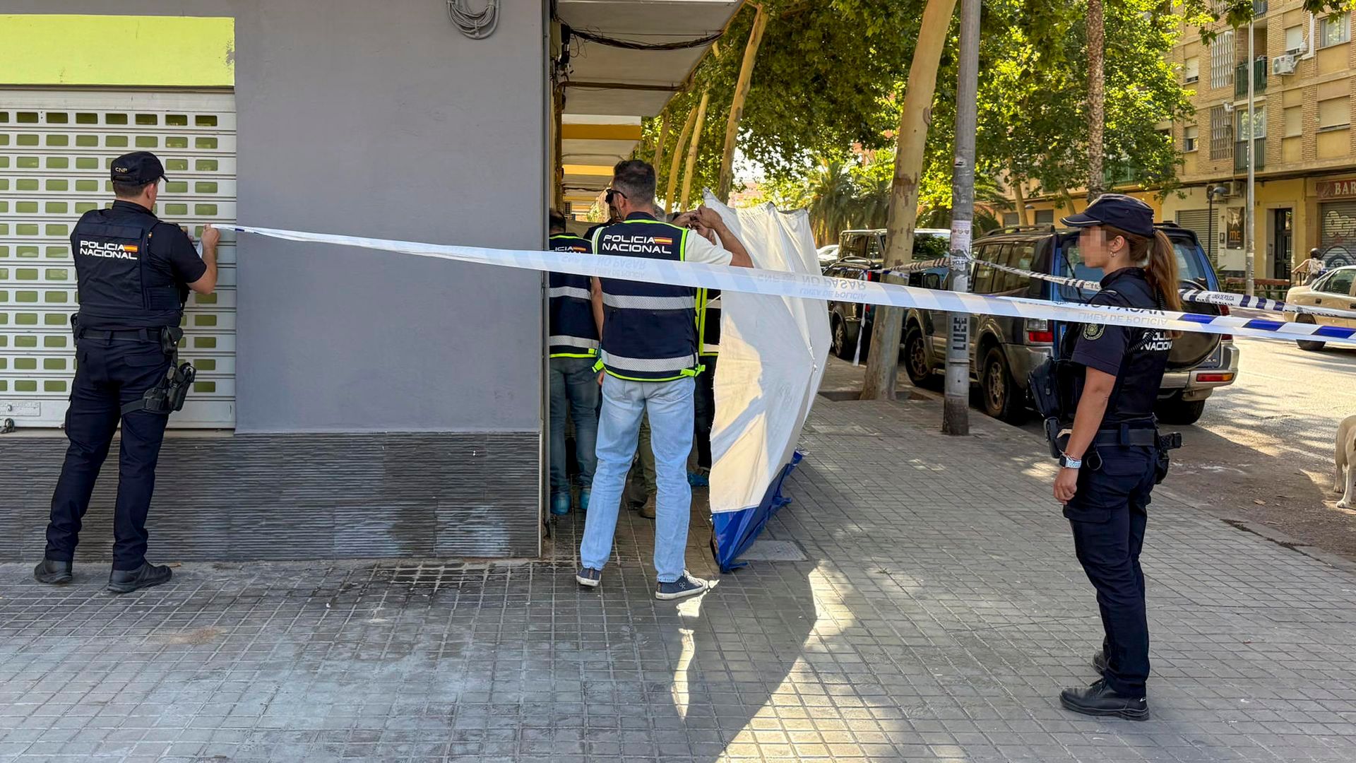 Las incógnitas del crimen del logopeda en Valencia: de los presuntos abusos sobre el hijo del homicida a las dudas de lo acontecido justo antes de su muerte Las incógnitas del crimen del logopeda en Valencia: de los presuntos abusos sobre el hijo del homicida a las dudas de lo acontecido justo antes de su muerte