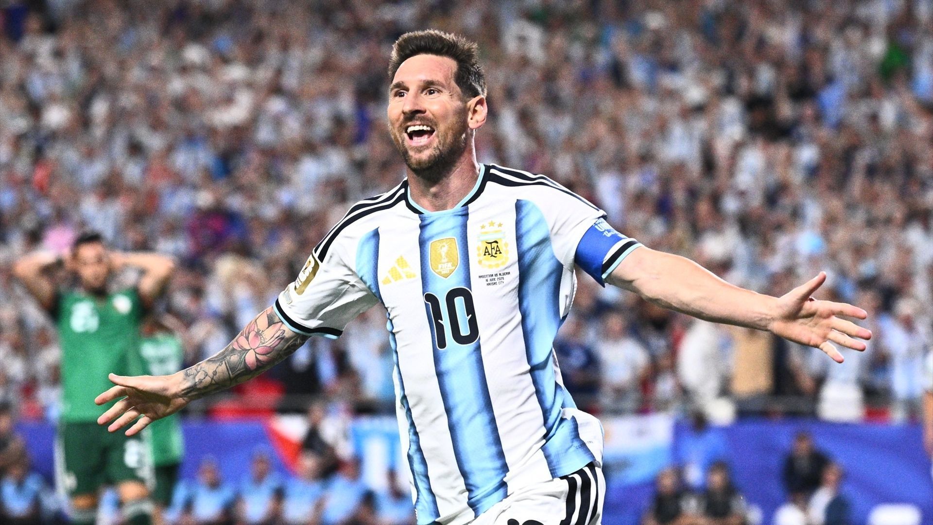 Leo Messi celebra uno de sus goles ante Argelia Leo Messi celebra uno de sus goles ante Argelia