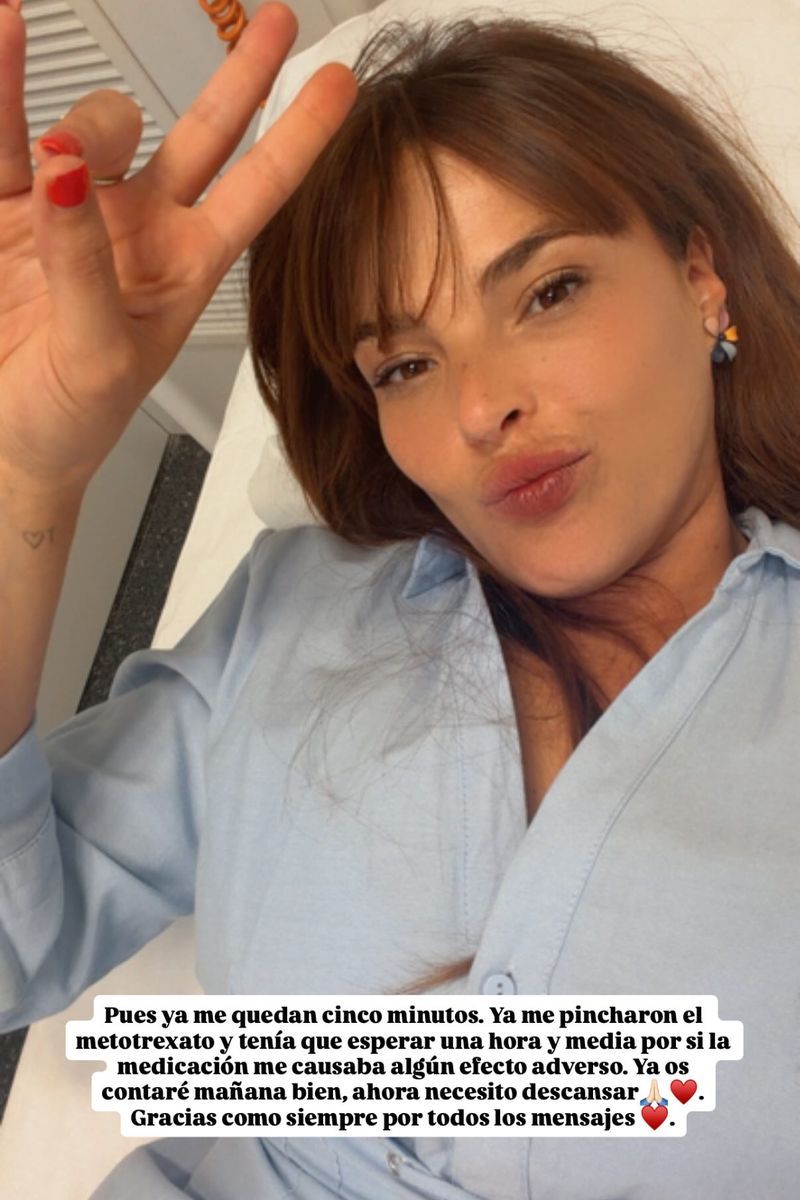Marta Peñate, en el hospital tras haber acudido a urgencias para expulsar su embrión
