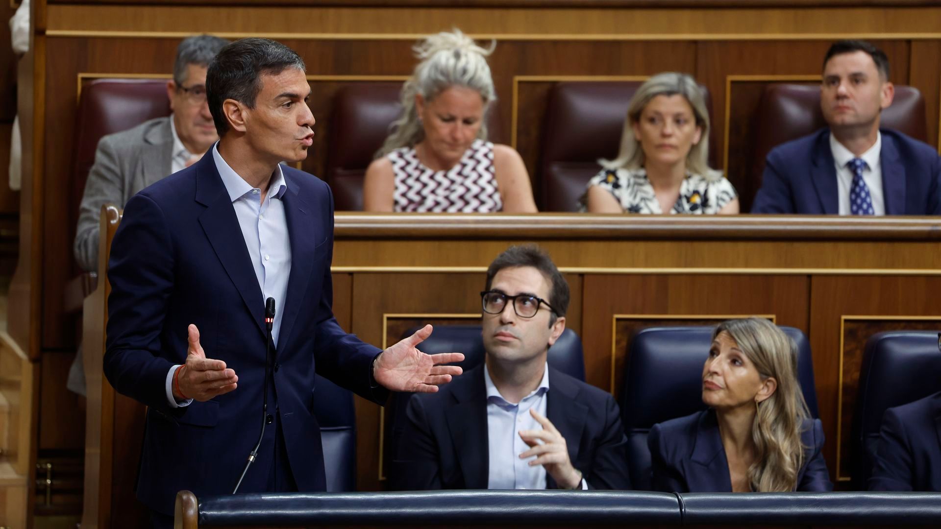 Pedro Sánchez se enfrenta en el Congreso a preguntas de PP, PNV y Podemos