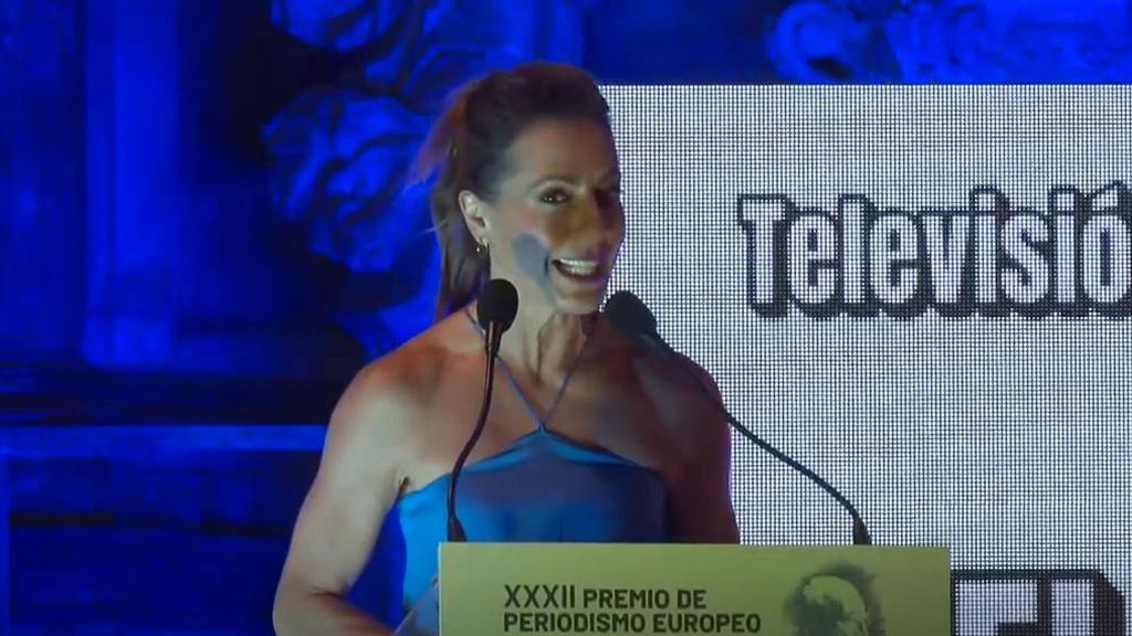 Ángeles Blanco recibe el premio Salvador Madariaga de la Asociación de Periodistas Europeos: "Es para guardar en el corazón"