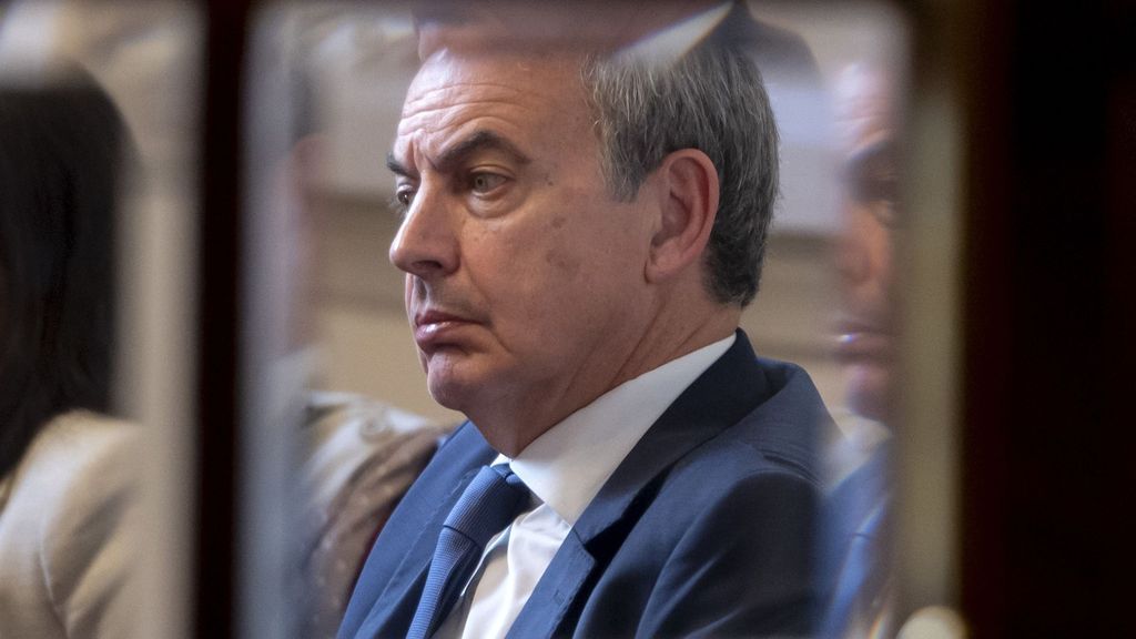Zapatero promete que aclarará el origen de sus joyas en las próximas semanas