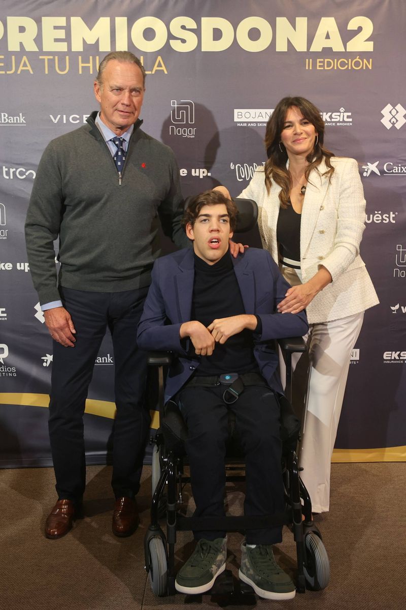 Bertín y Fabiola con su hijo Kike