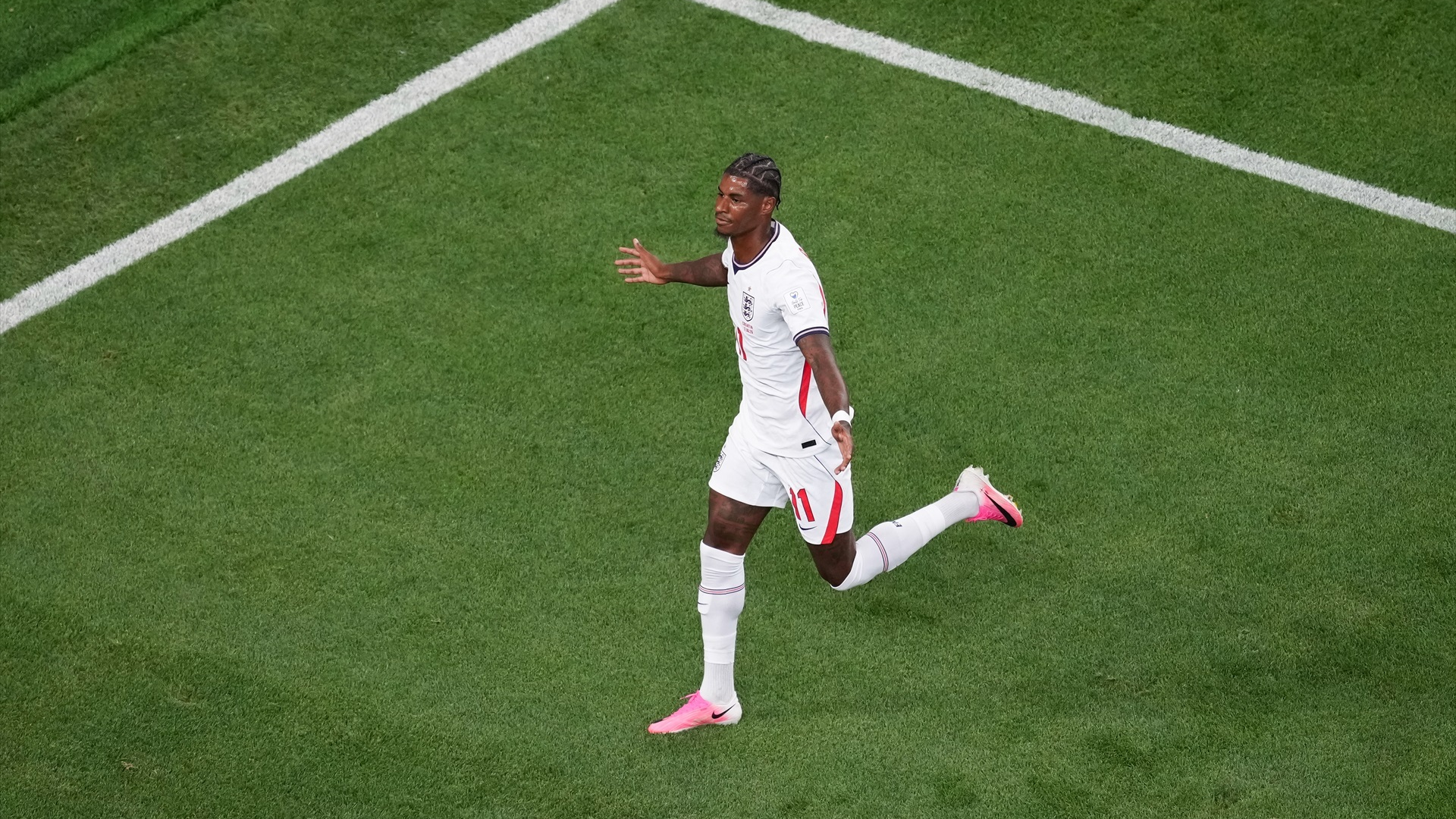 Marcus Rashford celebra su gol en el Inglaterra-Croacia