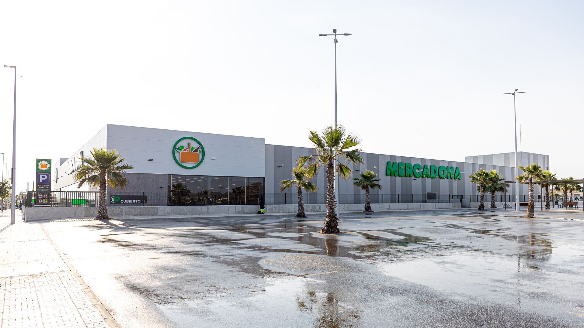 Mercadona, reconocida como la empresa más innovadora en la distribución de España, según la revista Fortune Mercadona, reconocida como la empresa más innovadora en la distribución de España, según la revista Fortune
