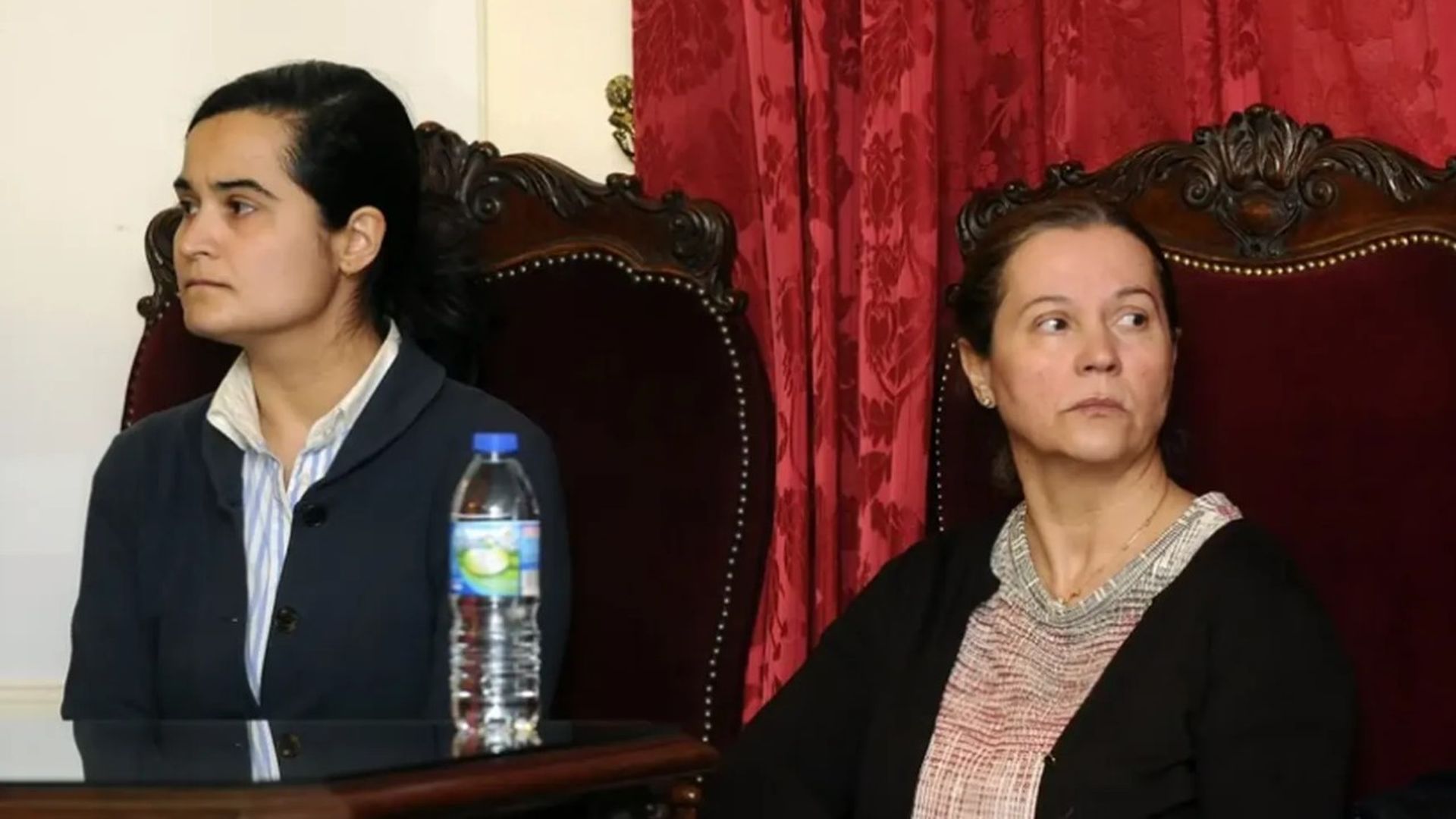 Montserrat González y Triana Martínez, madre e hija condenadas por el asesinato de Isabel Carrasco. Montserrat González y Triana Martínez, madre e hija condenadas por el asesinato de Isabel Carrasco.