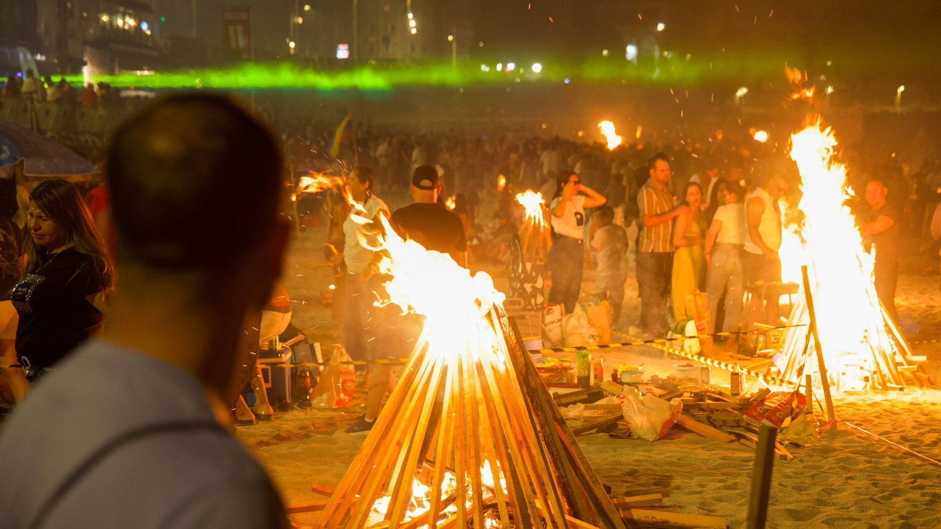Se espera que unas 200.000 personas disfruten de la noche de San Xoan en A Coruña Se espera que unas 200.000 personas disfruten de la noche de San Xoan en A Coruña