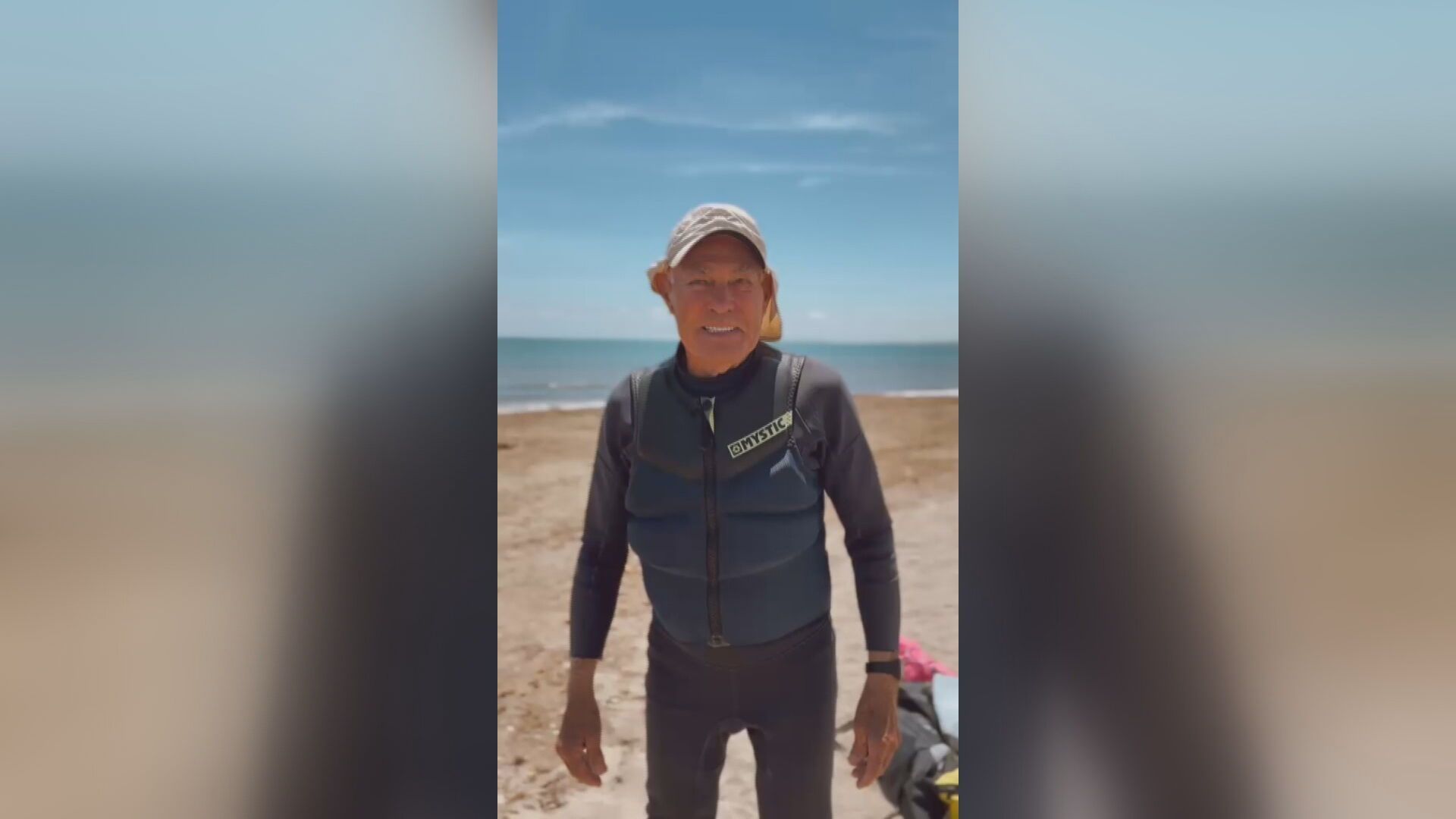 Vicente Solivella, el kitesurfer valenciano que sigue navegando a los 90 años