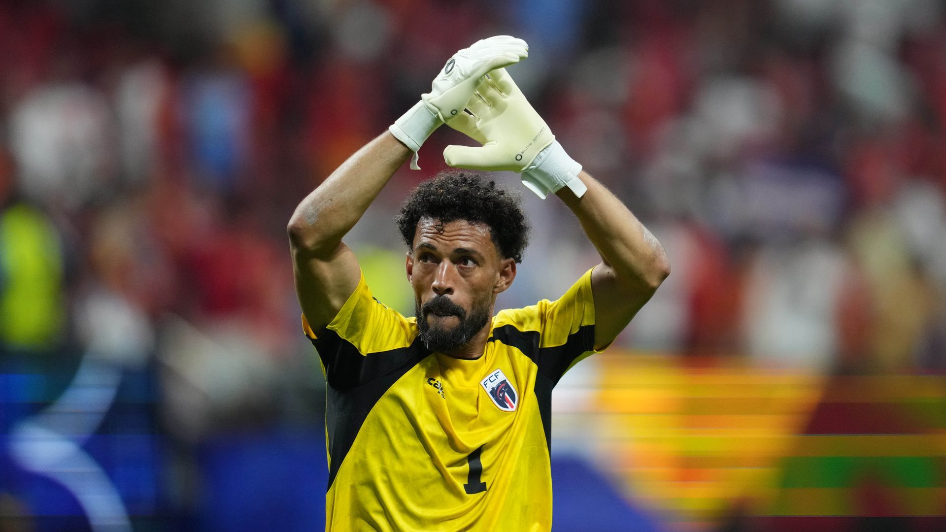 Vozinha, el portero viral de Cabo Verde que ha pasado de 50.000 seguidores a más de 13 millones: su madre obtiene el visado para ir al Mundial Vozinha, el portero viral de Cabo Verde que ha pasado de 50.000 seguidores a más de 13 millones: su madre obtiene el visado para ir al Mundial