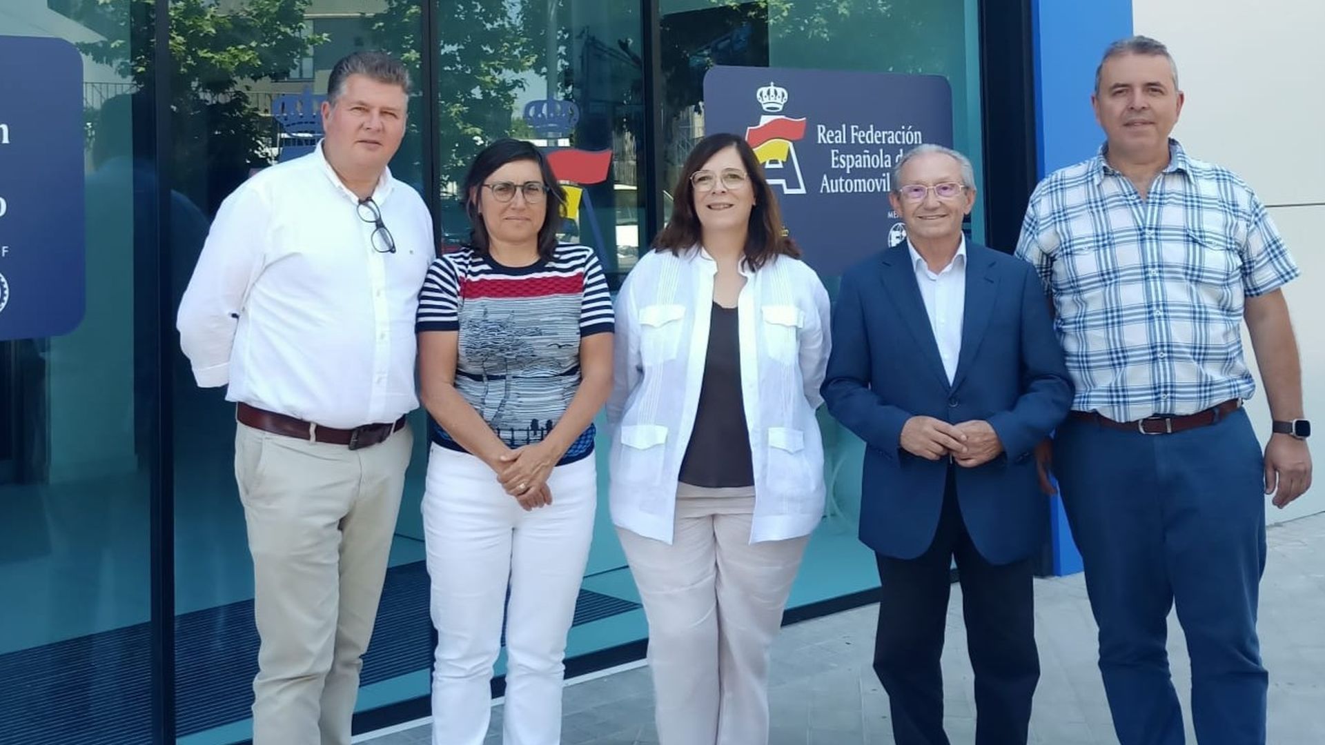 Educación y la FCA visitan el Motor Sport Institute para reforzar la FP de Motorsport en Canarias Educación y la FCA visitan el Motor Sport Institute para reforzar la FP de Motorsport en Canarias