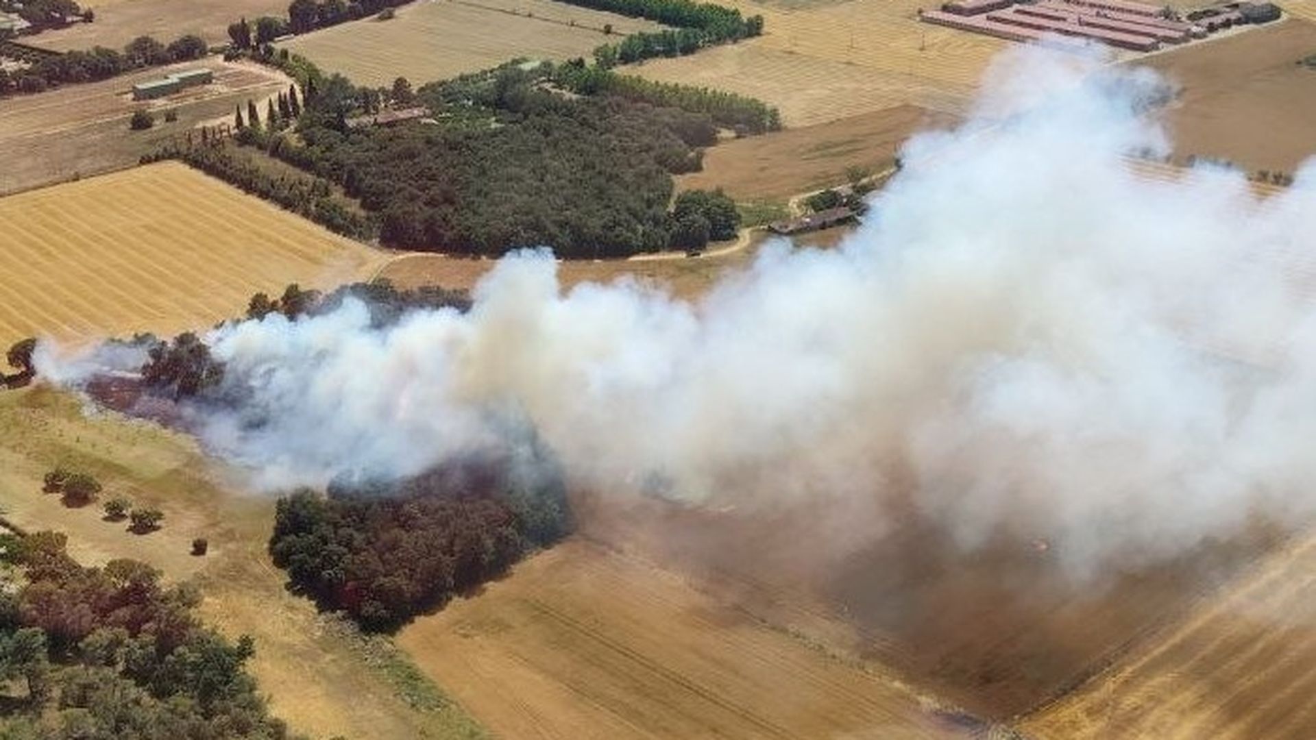 EuropaPress_7609228_imagen_incendio_forallac_girona EuropaPress_7609228_imagen_incendio_forallac_girona
