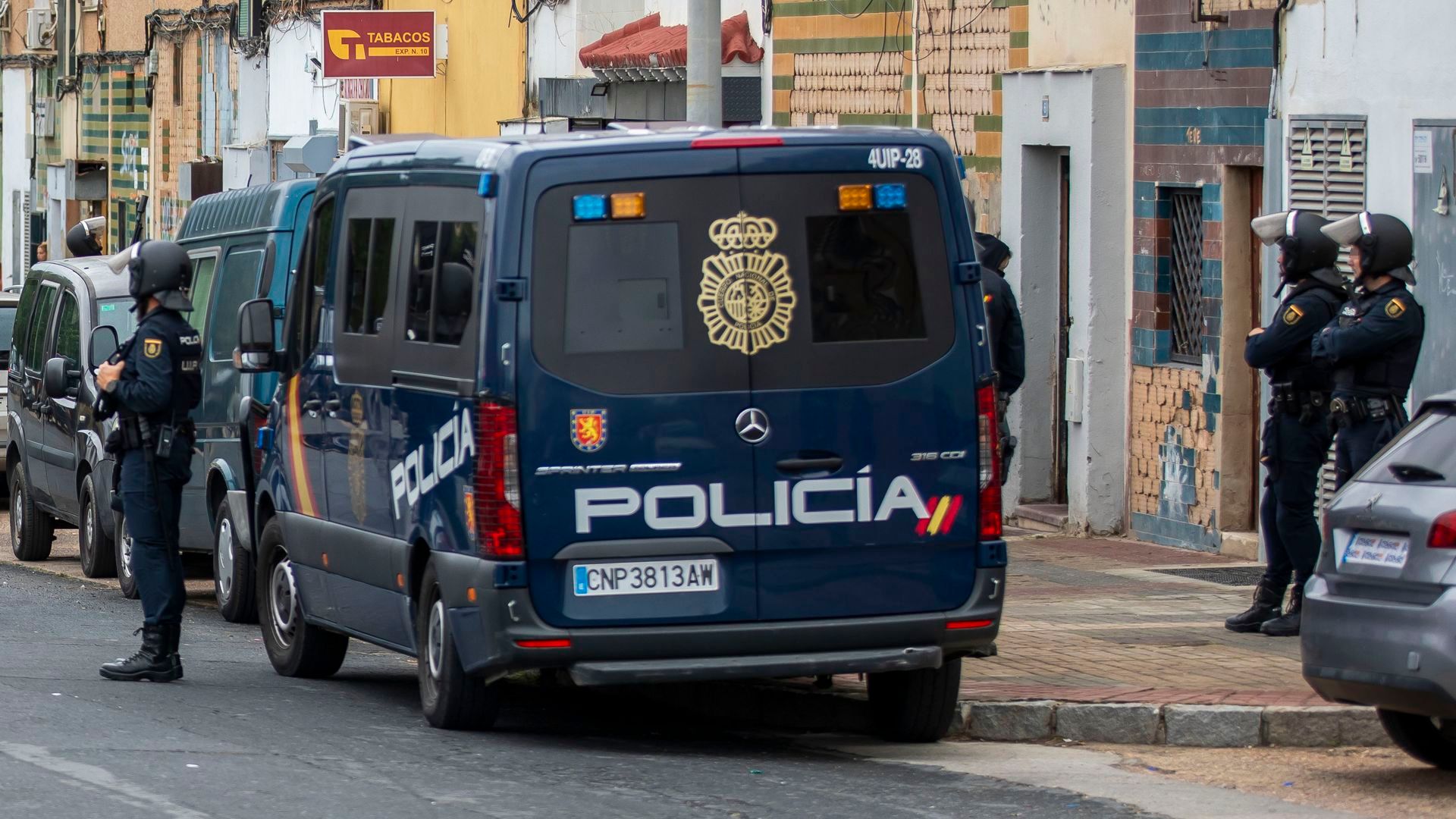 Hallan el cadáver de una persona en el interior de una vivienda en Gijón: la casa estaba abandonada y llevaba días allí Hallan el cadáver de una persona en el interior de una vivienda en Gijón: la casa estaba abandonada y llevaba días allí