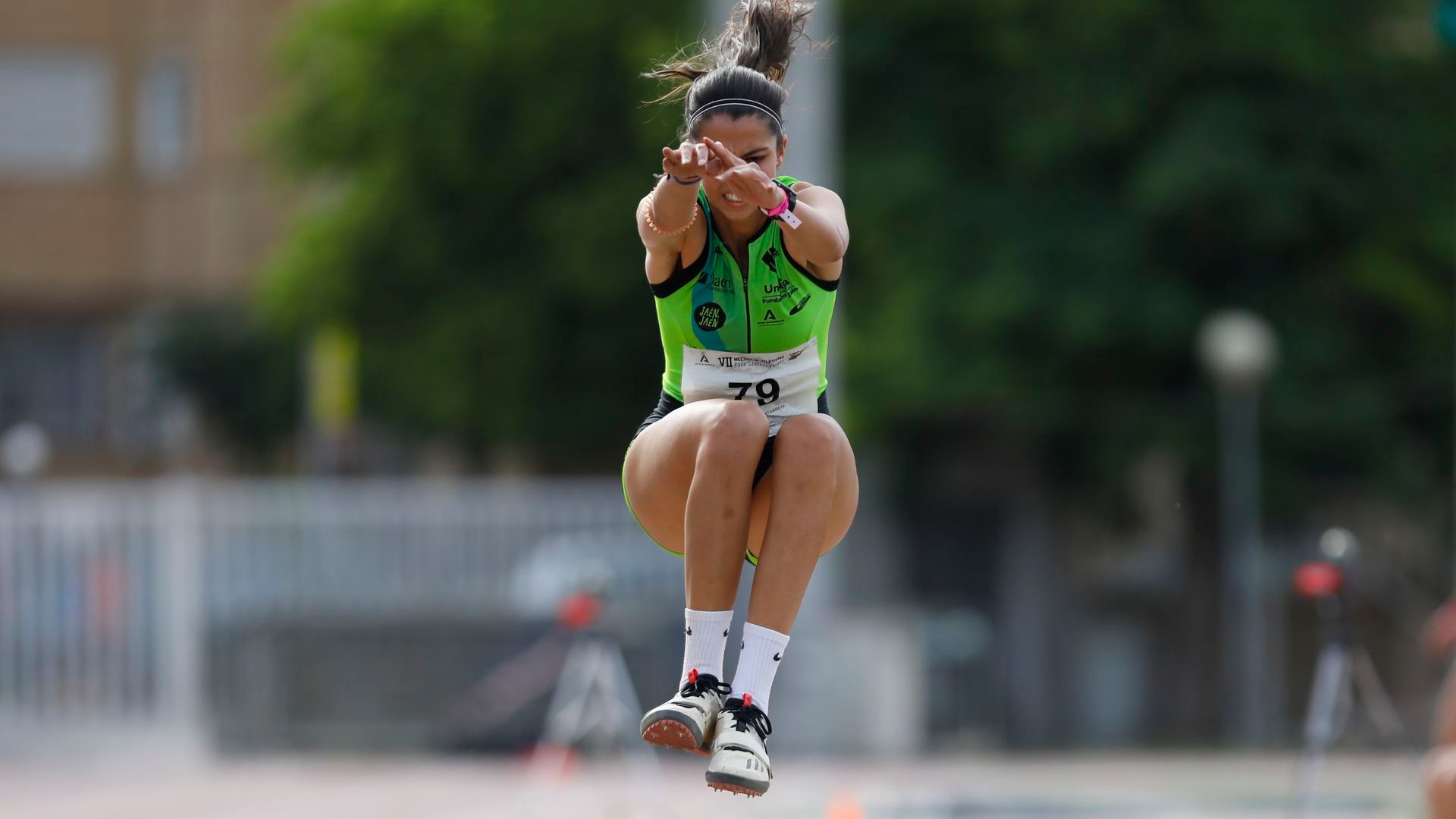 Imagen de archivo de una chica haciendo deporte Imagen de archivo de una chica haciendo deporte