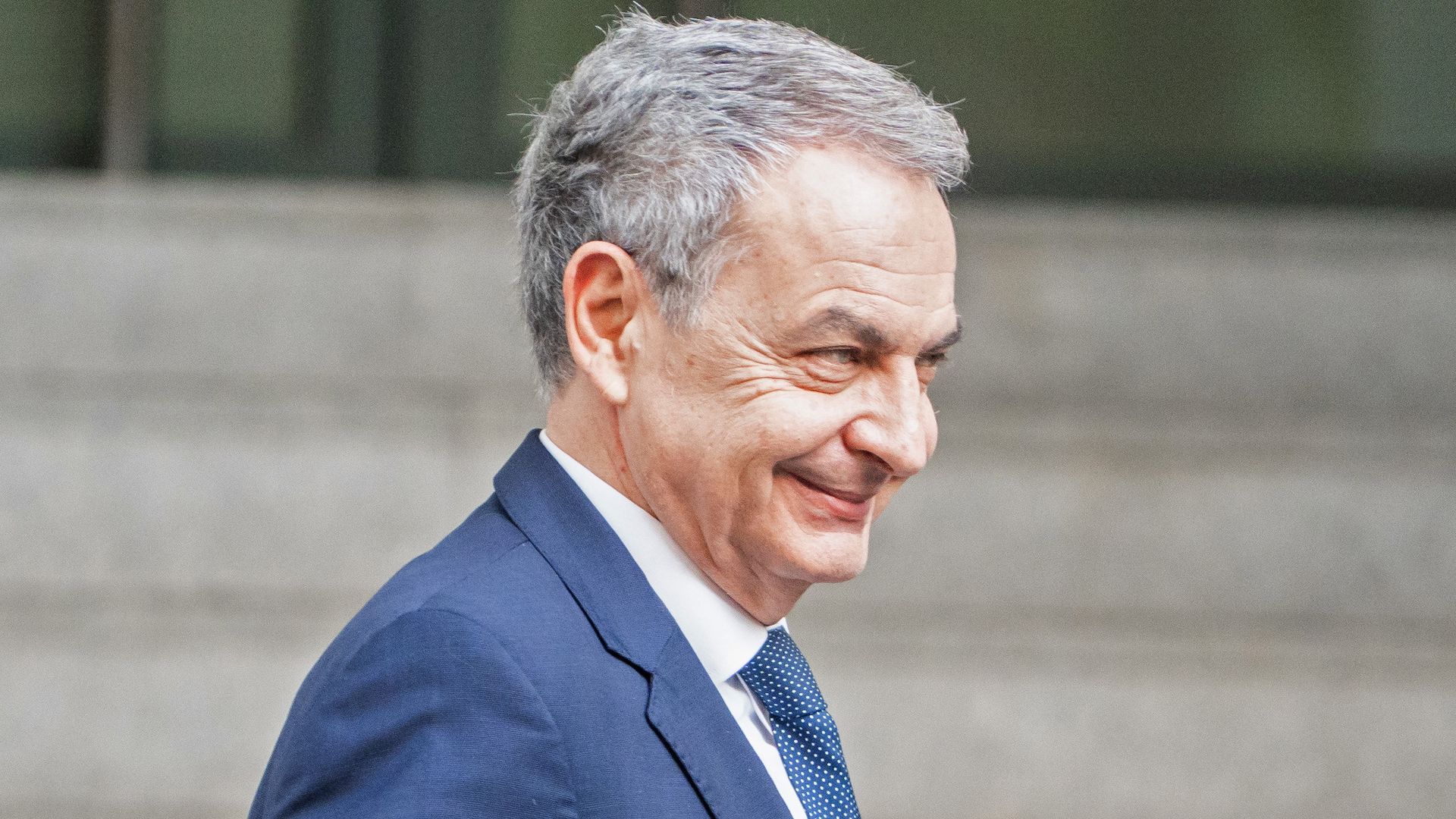La declaración de Zapatero ante el juez Calama: de las lagunas del expresidente a la tensión del interrogatorio en la Audiencia Nacional La declaración de Zapatero ante el juez Calama: de las lagunas del expresidente a la tensión del interrogatorio en la Audiencia Nacional