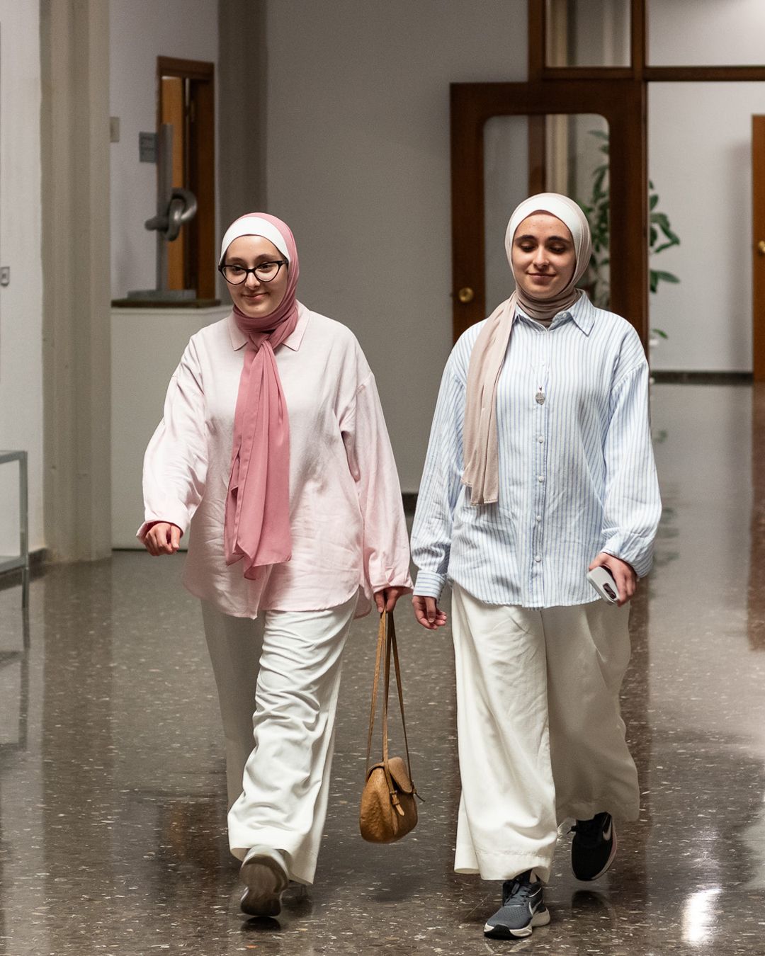 Nariman y Roba estudiarán para hacer la selectividad
