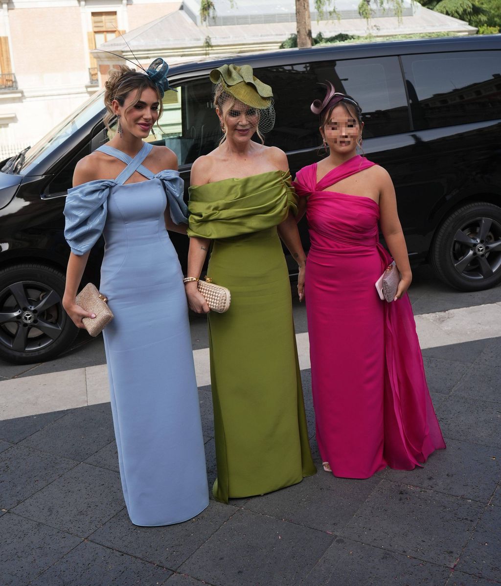 Ingrid Asensio y sus hijas Valeria y Alexia