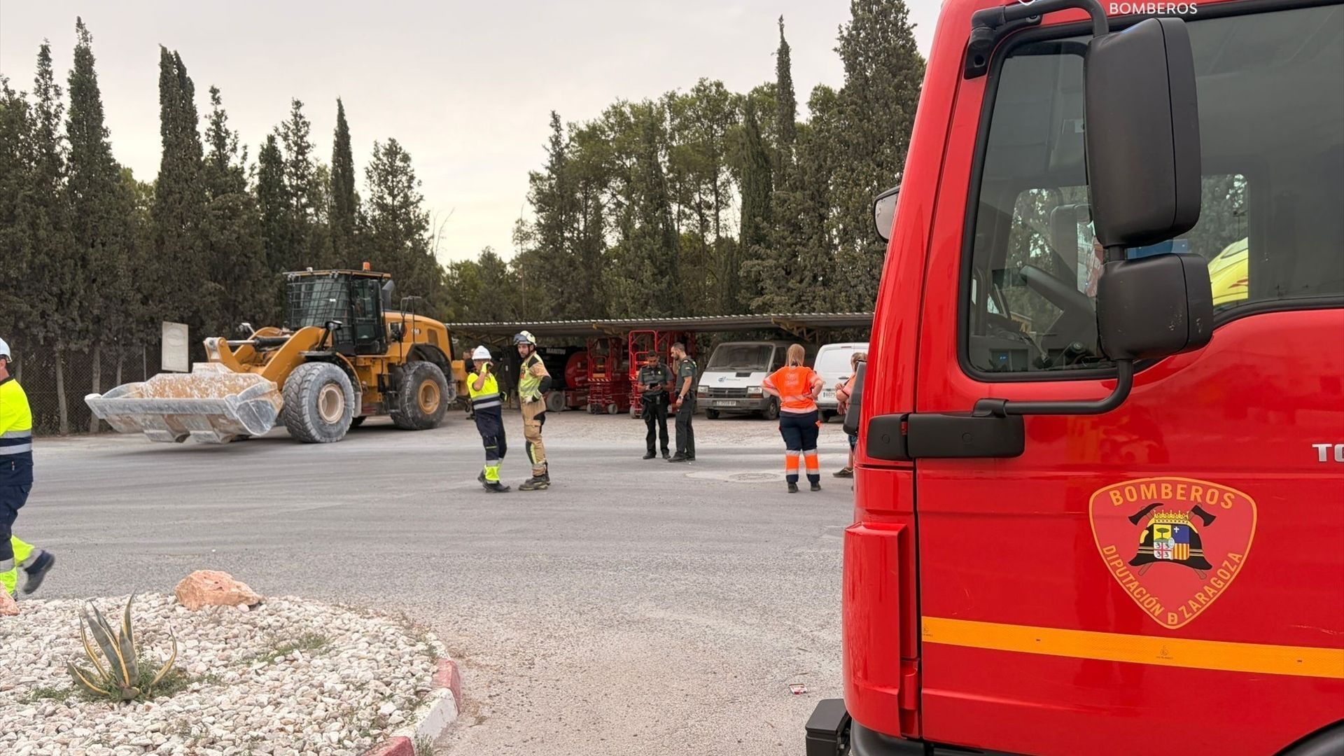 Muere un hombre en un accidente laboral al volcar la grúa en la que trabajaba en Quinto, Zaragoza Muere un hombre en un accidente laboral al volcar la grúa en la que trabajaba en Quinto, Zaragoza