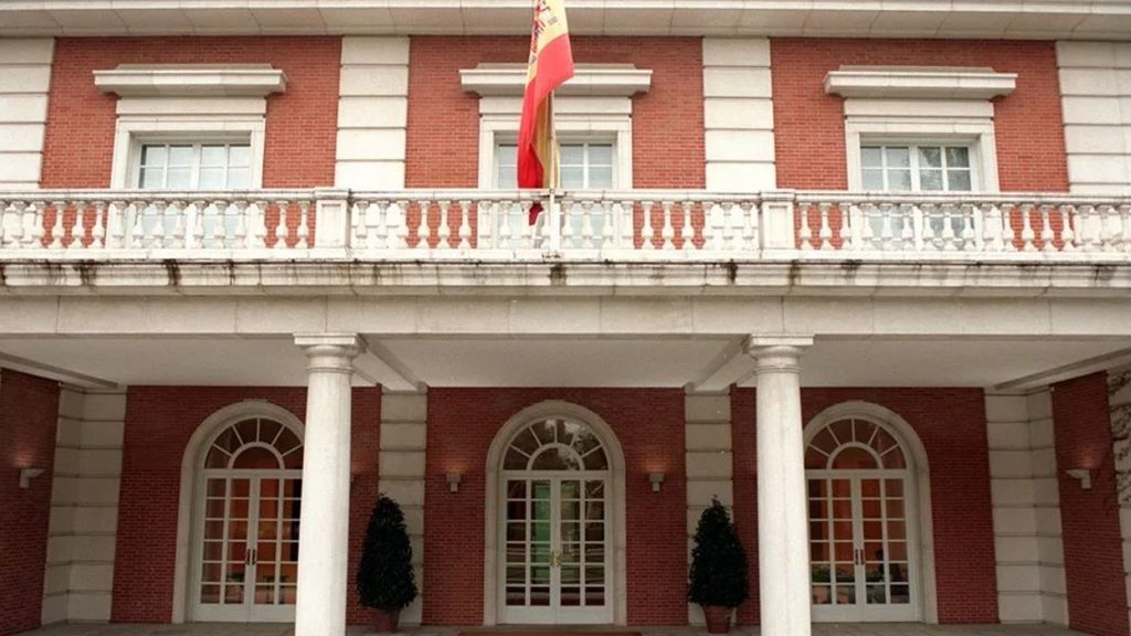 El Gobierno reacciona a la decisión de Peinado contra Begoña Gómez: "Carece de todo sentido jurídico"