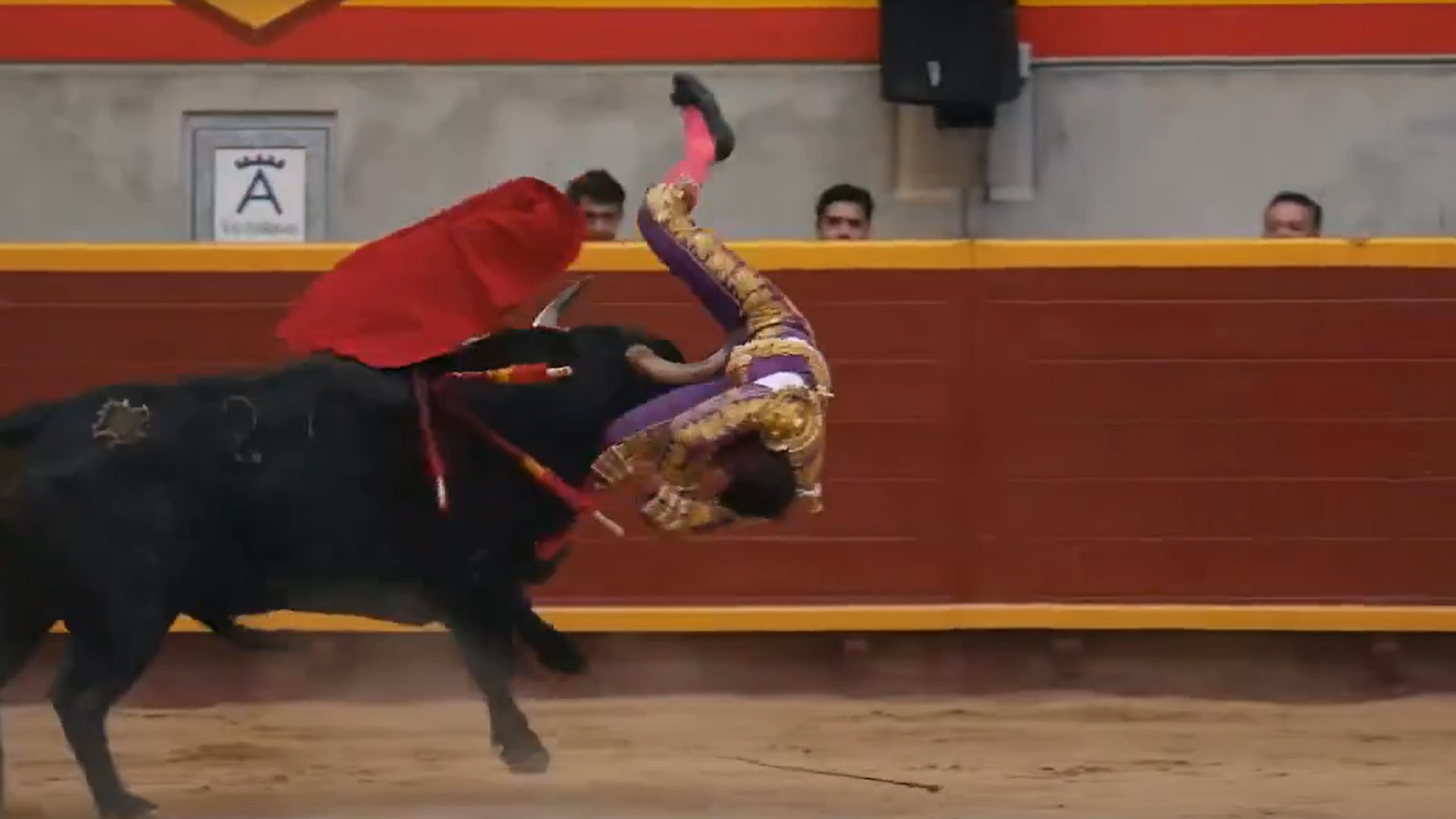 Última hora sobre el estado de salud del torero Tomás Angulo: está "muy grave" tras una cogida en la plaza de Moralzarzal