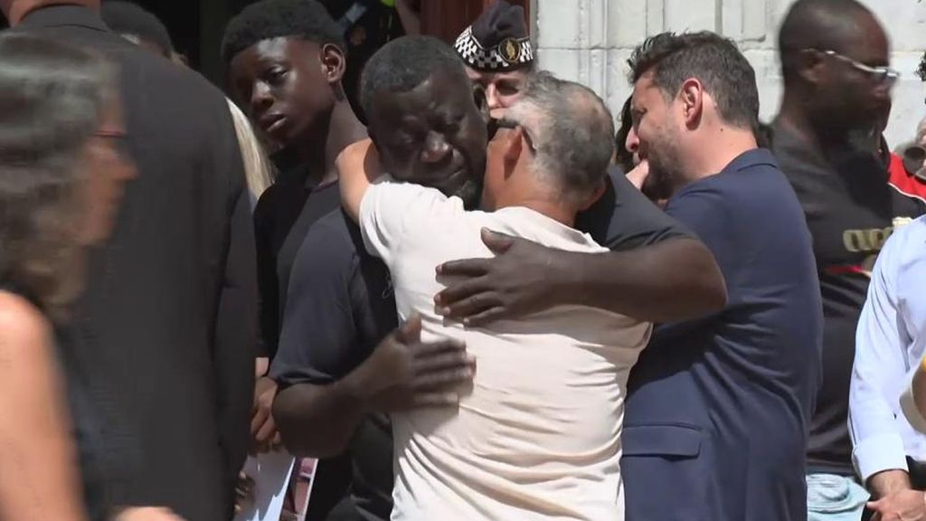 Conmoción en Tarragona por la muerte de Maikel, Elías y Andine, los tres niños fallecidos en el accidente en la playa de l'Arrabassada