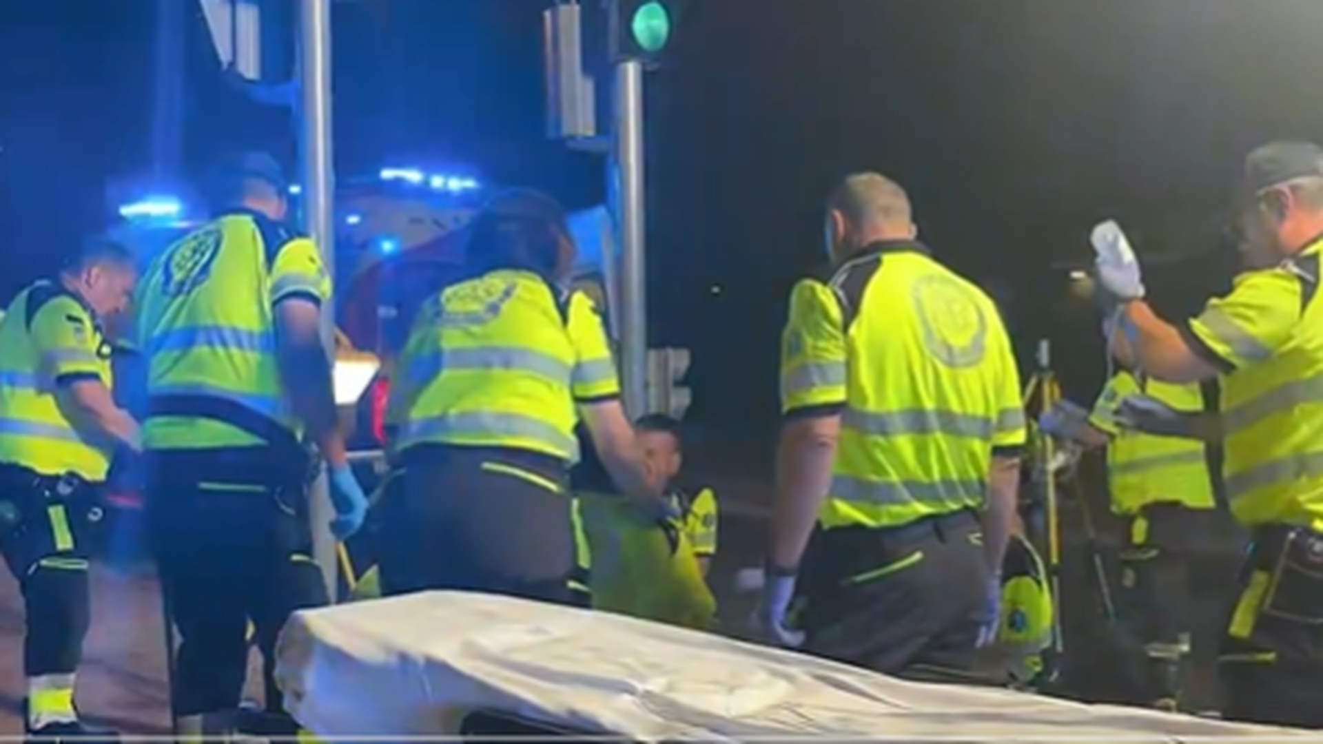 Crítico un joven de 28 años tras sufrir un accidente de moto en Hortaleza, Madrid: sufre una lesión cerebral Crítico un joven de 28 años tras sufrir un accidente de moto en Hortaleza, Madrid: sufre una lesión cerebral