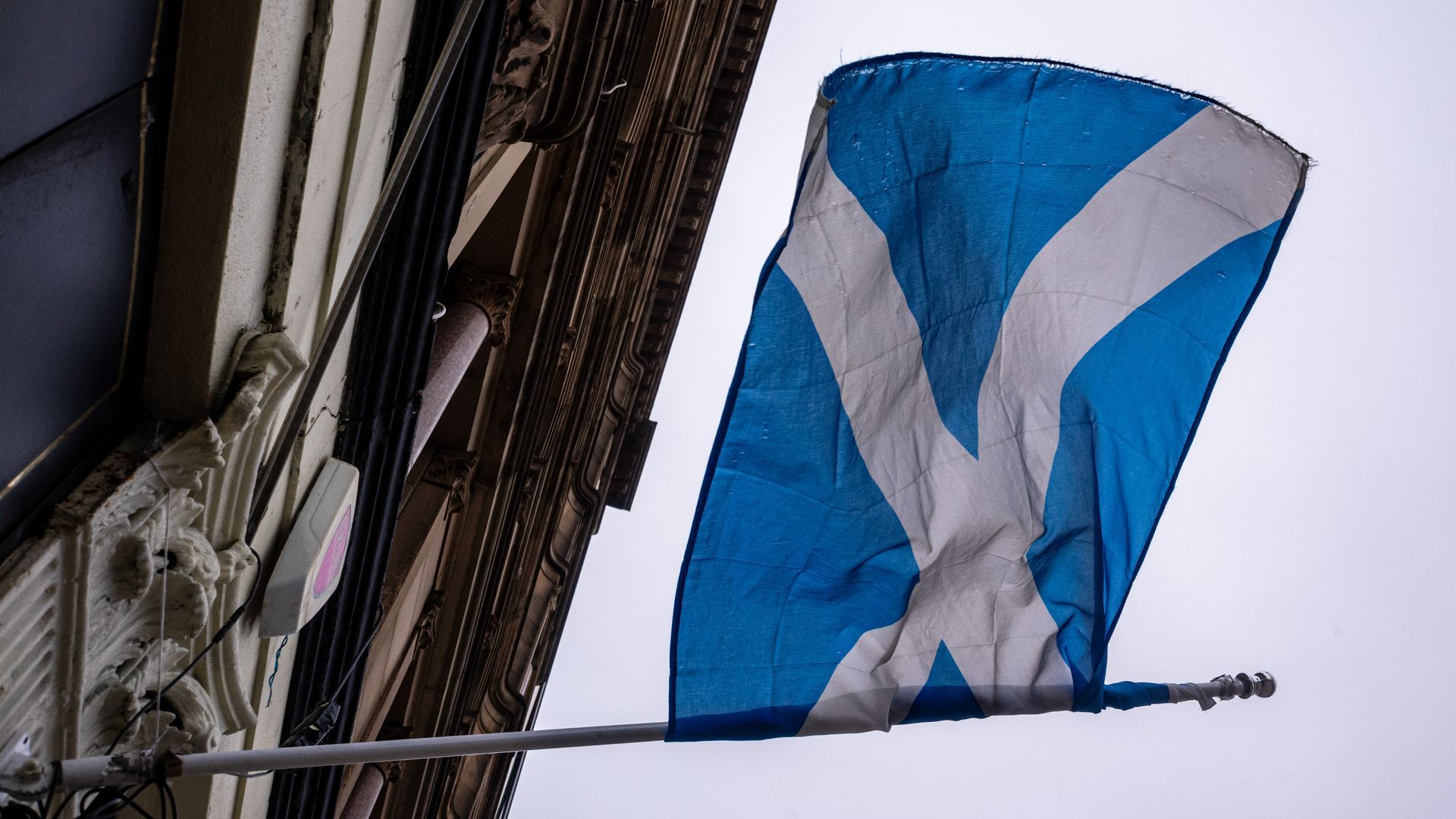 Detenido en Edimburgo, Escocia, un hombre tras herir a al menos cinco personas en una serie de ataques islamófobos Detenido en Edimburgo, Escocia, un hombre tras herir a al menos cinco personas en una serie de ataques islamófobos