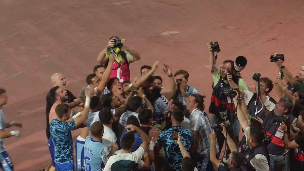 Así se vivió la fiesta del ascenso del Málaga desde dentro