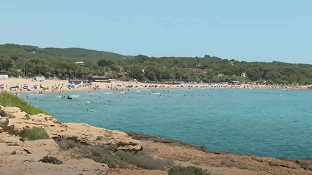 Por qué se ahogaron los tres menores en la playa de Arrabassada de Tarragona: la zona "era de riesgo por resacas y corrientes"