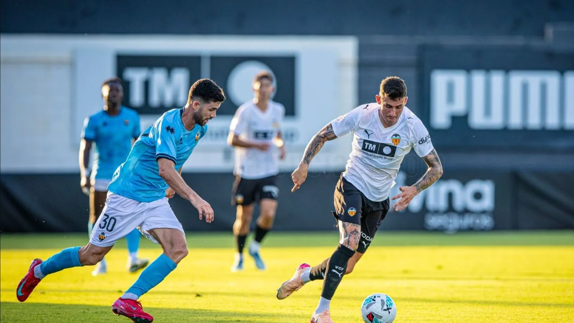 Dani Raba ante el CD Castellón