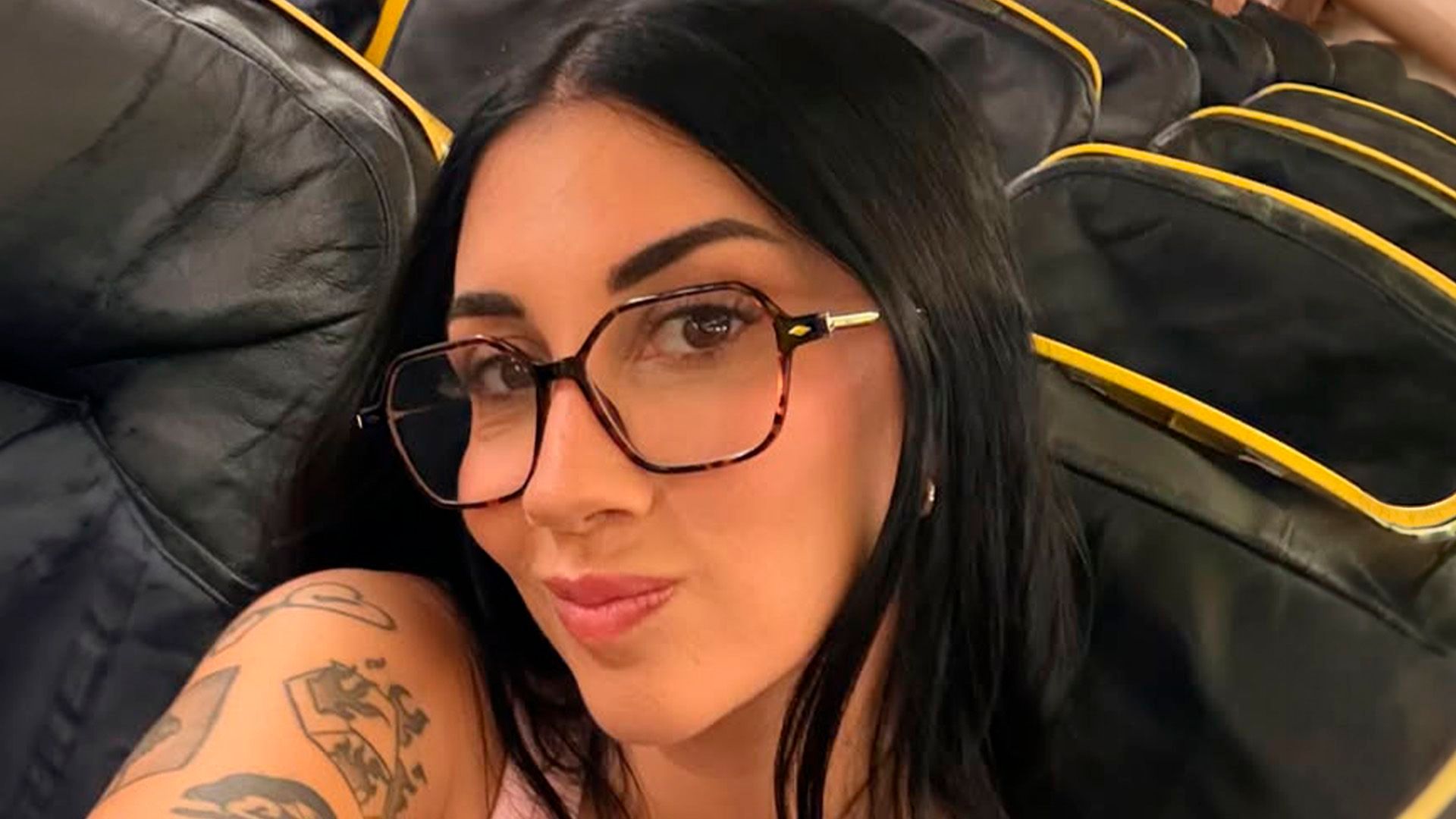 Naomi Asensi enseña las secuelas de un problema médico que arrastra Naomi Asensi enseña las secuelas de un problema médico que arrastra