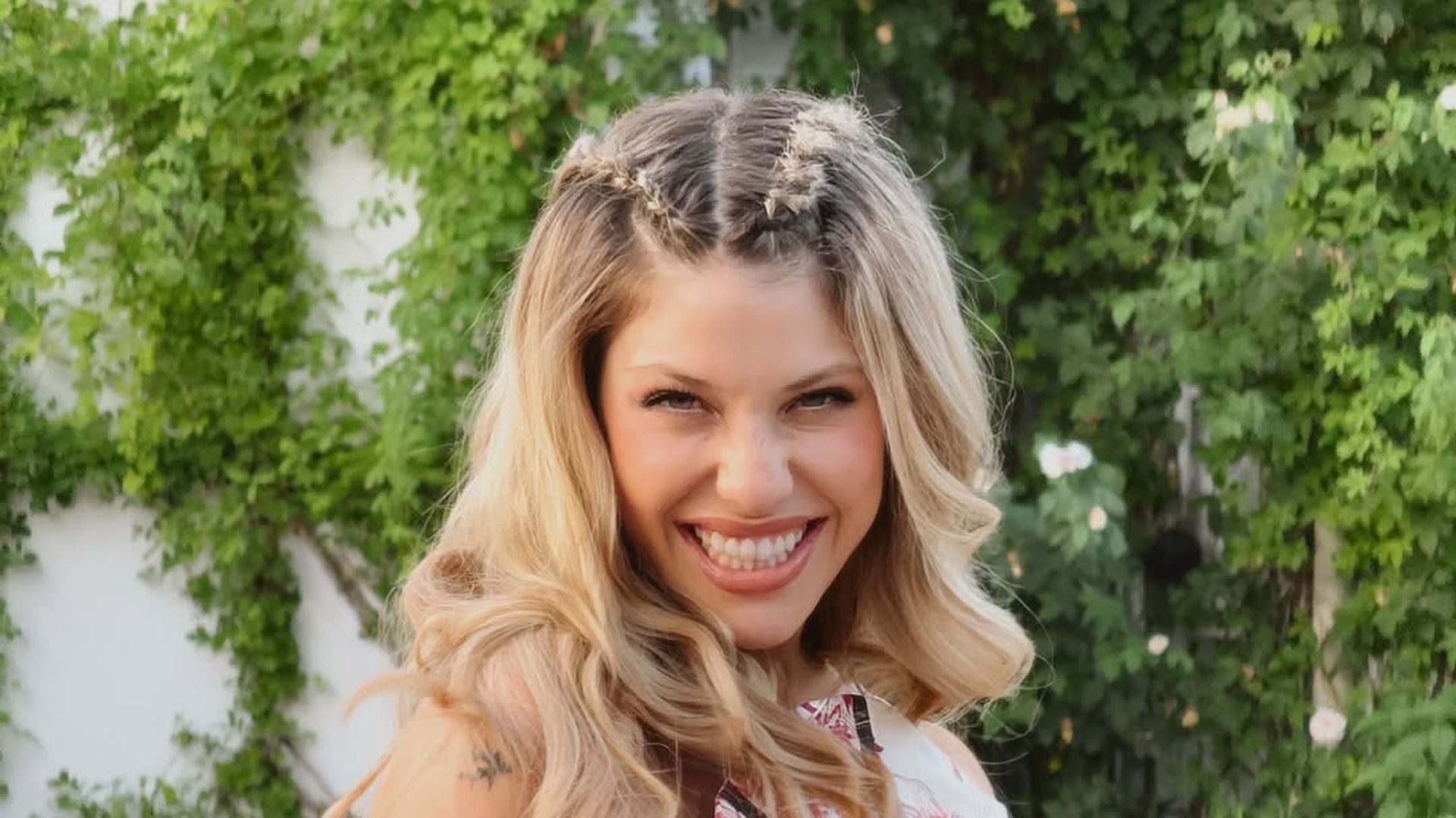 Anita Matamoros en la boda de sus amigos