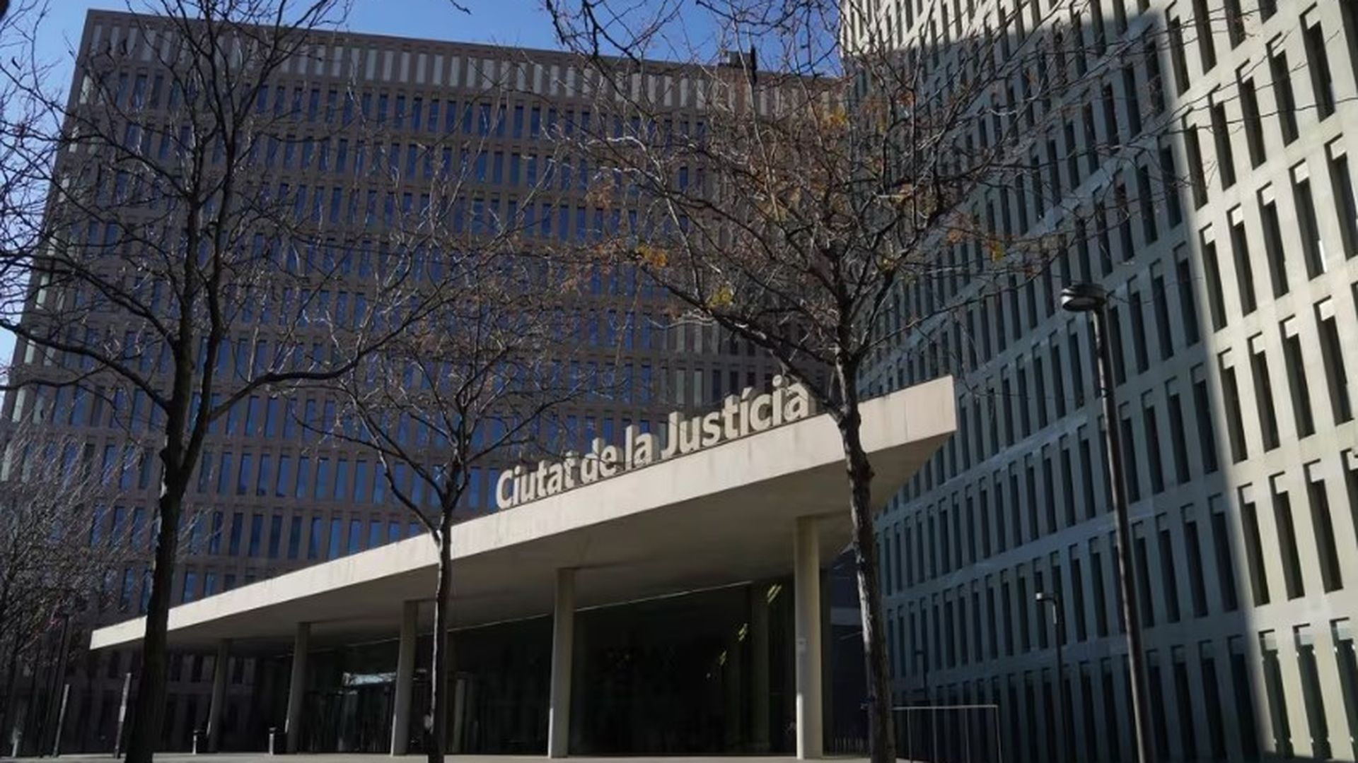 Archivo - Fachada de la Ciutat de la Justícia de Barcelona