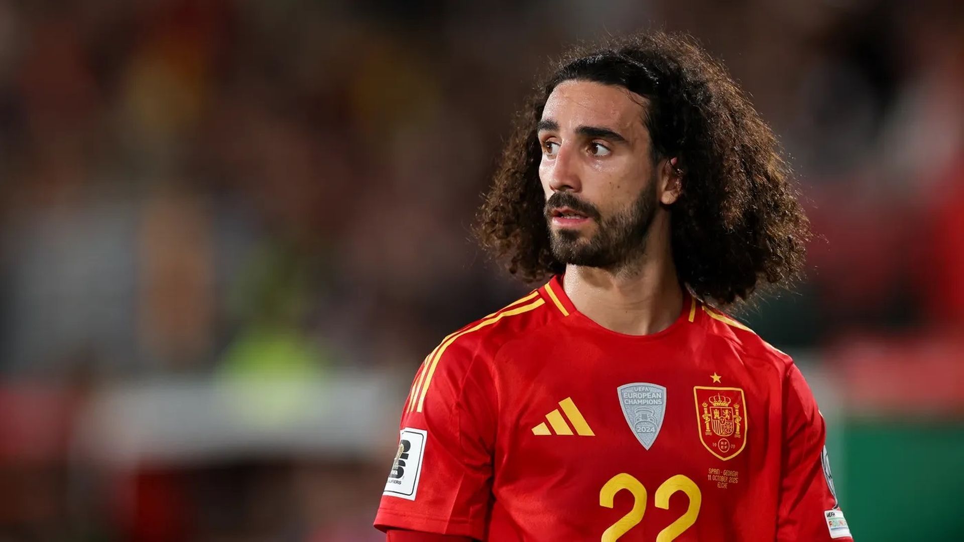 Cucurella durante un partido con la selección española Cucurella durante un partido con la selección española