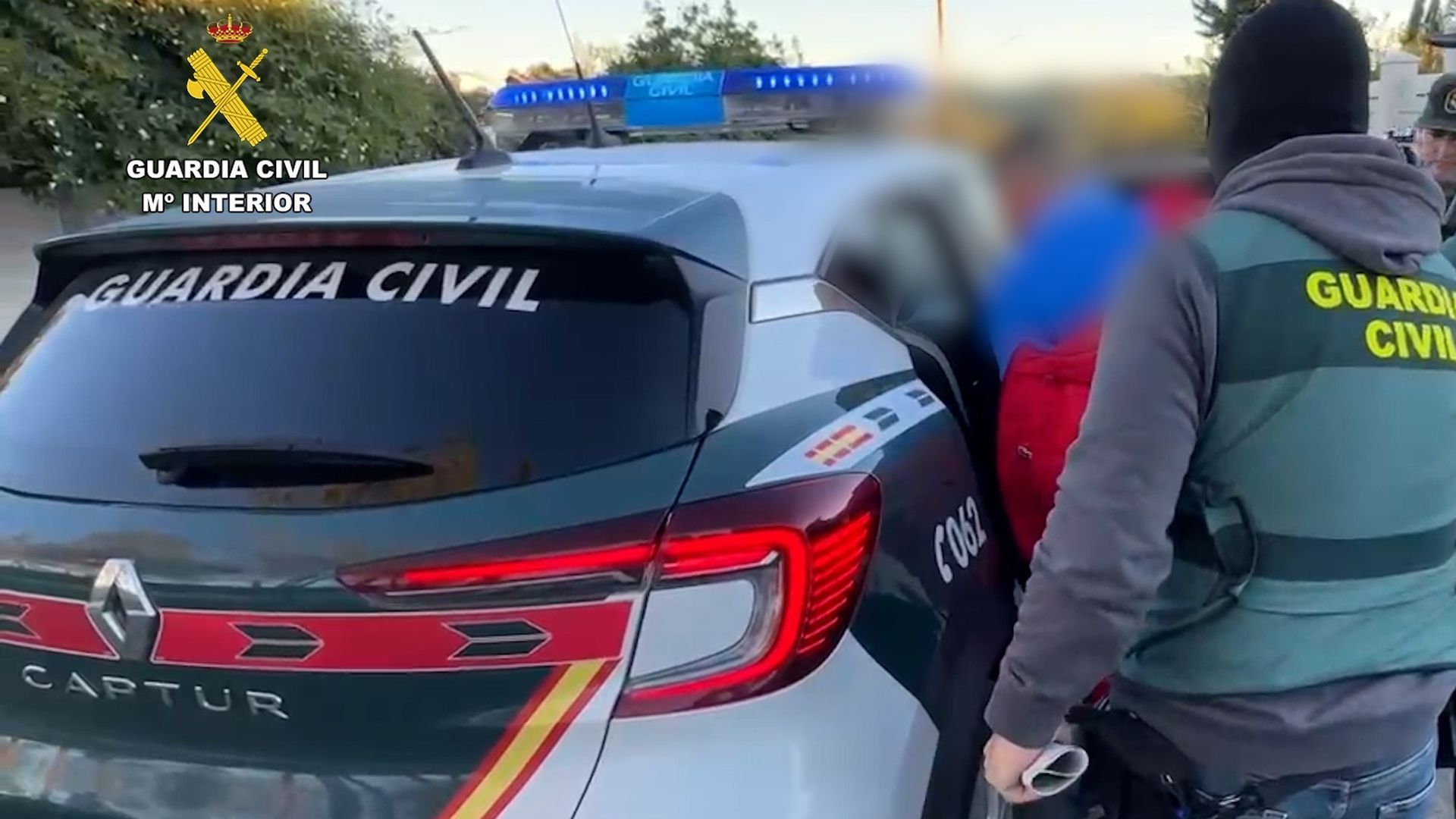 Detienen a un hombre tras atropellar a un agente de la Guardia Civil en Chiclana, Cádiz, durante una operación antidroga Detienen a un hombre tras atropellar a un agente de la Guardia Civil en Chiclana, Cádiz, durante una operación antidroga