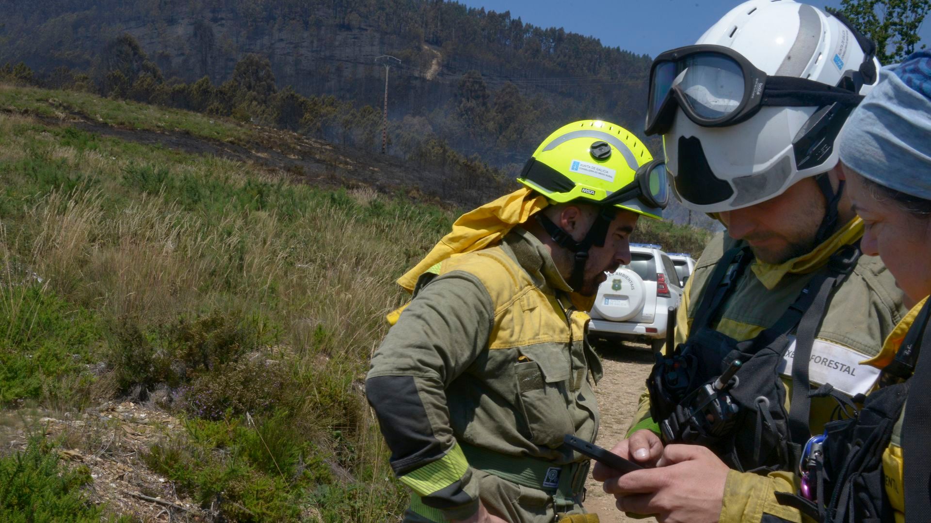EuropaPress_7599177_bomberos_trabajan_zona_incendio_15_junio_2026_boboras_ourense_galicia EuropaPress_7599177_bomberos_trabajan_zona_incendio_15_junio_2026_boboras_ourense_galicia