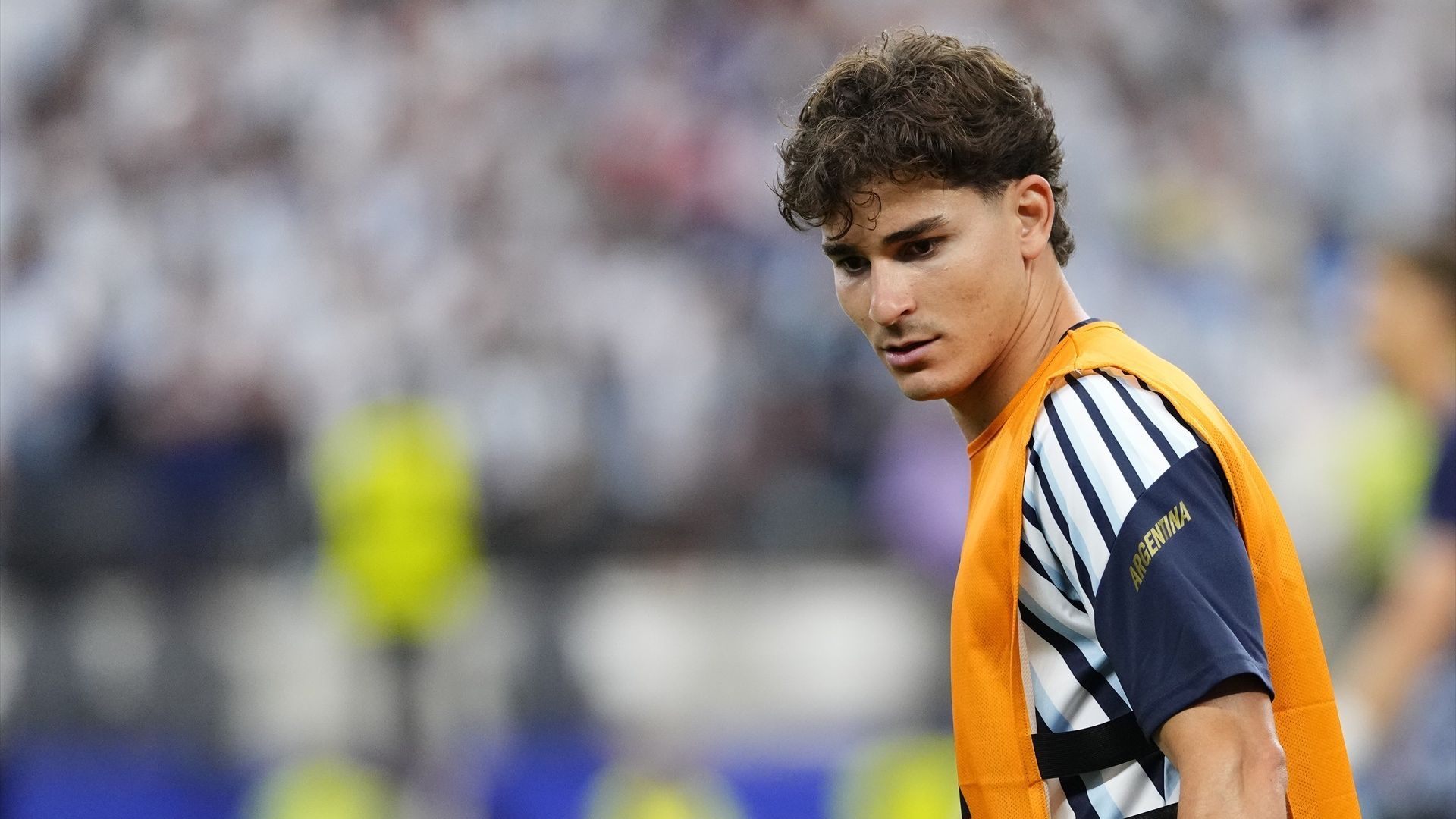 Julián Álvarez, con Argentina