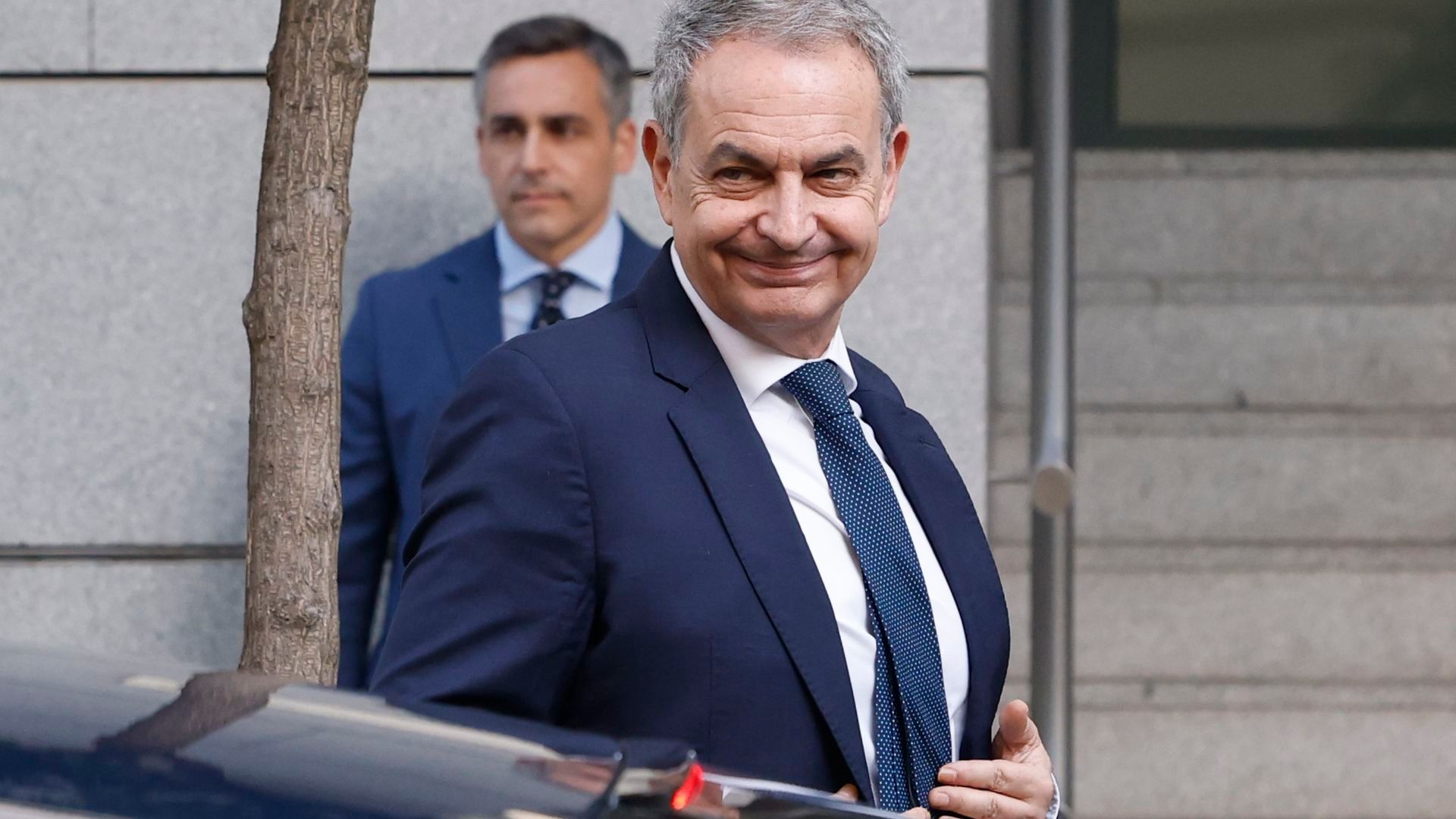 Zapatero plantea la posible nulidad de algunas pruebas si no se acredita el aval judicial Zapatero plantea la posible nulidad de algunas pruebas si no se acredita el aval judicial