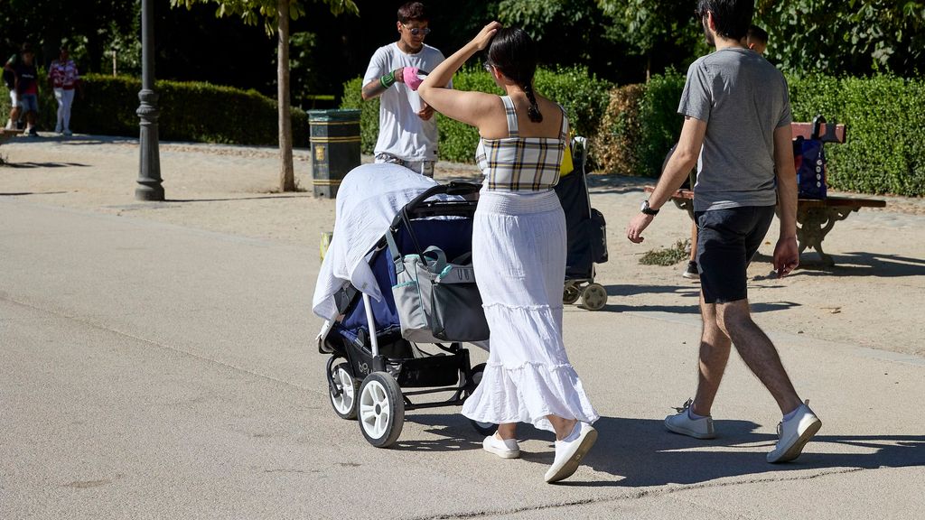 El cuidado de hijos o familiares agota: el 67 % de las madres y el 62 % de los padres no tienen tiempo suficiente para el descanso