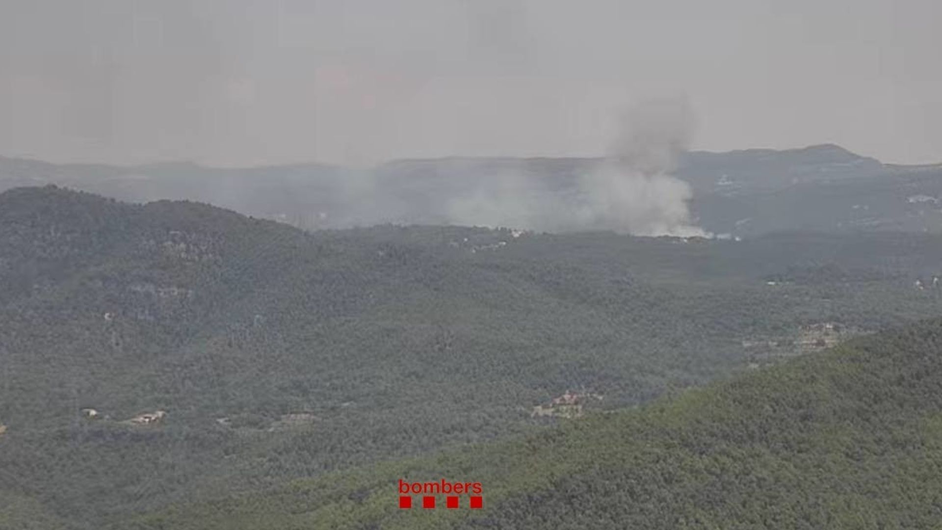 EuropaPress_7619518_imagen_incendio_sant_quirze_safaja_barcelona EuropaPress_7619518_imagen_incendio_sant_quirze_safaja_barcelona