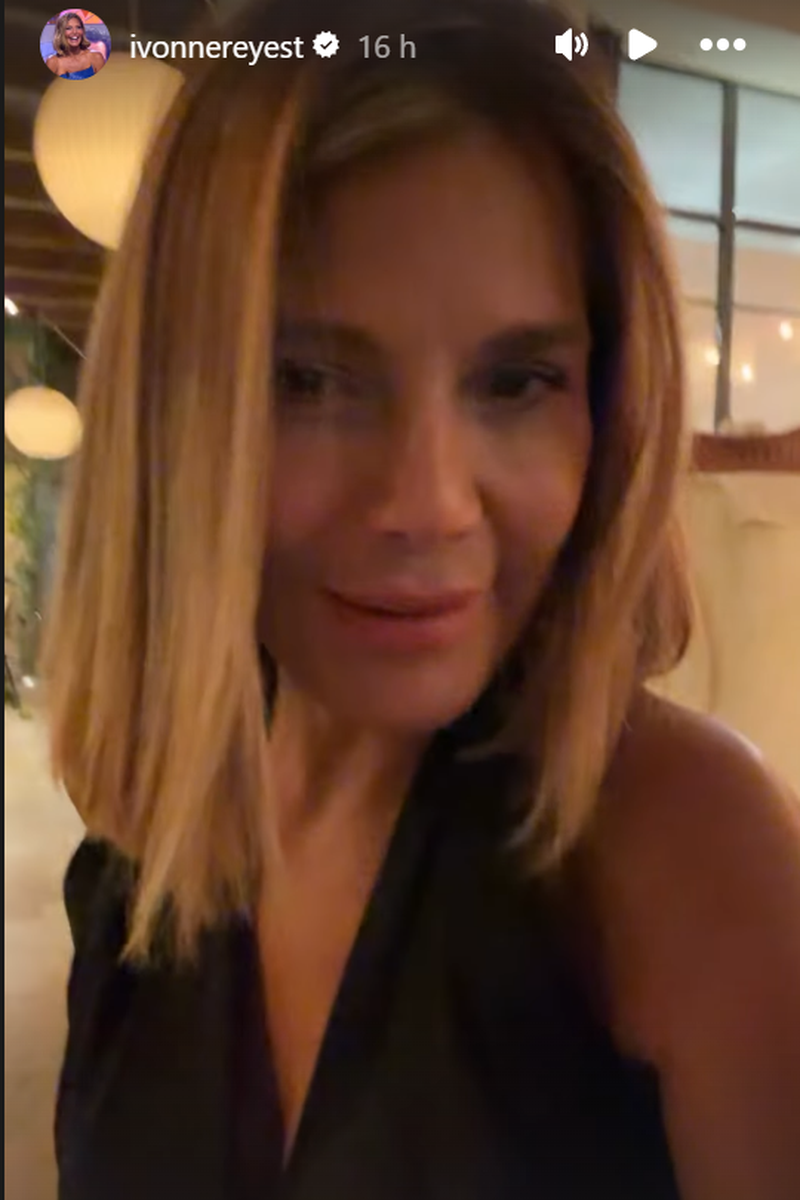 Ivonne Reyes cenando con su hijo