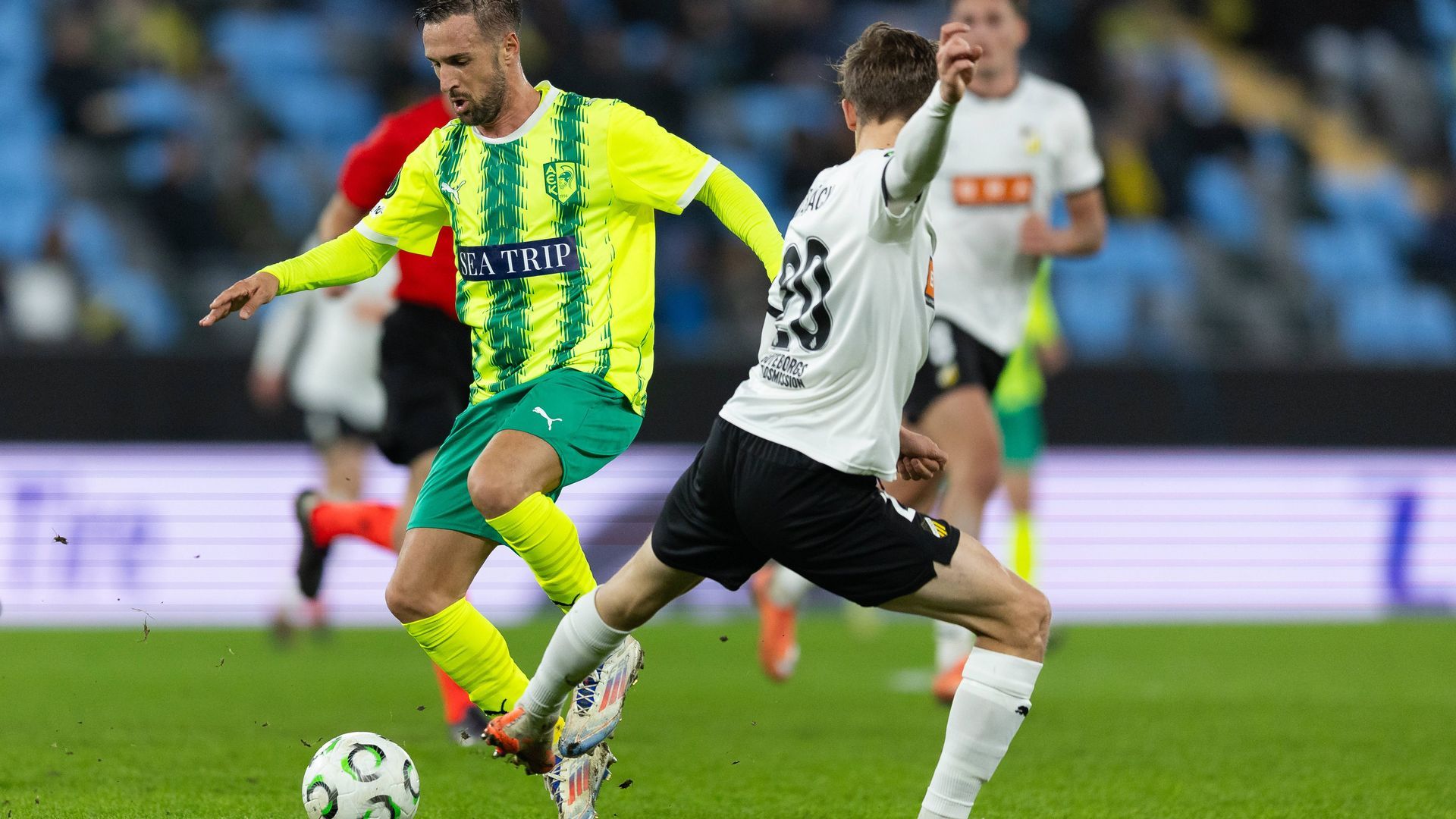Jorge Miramón, en un partido del AEK Larnaca