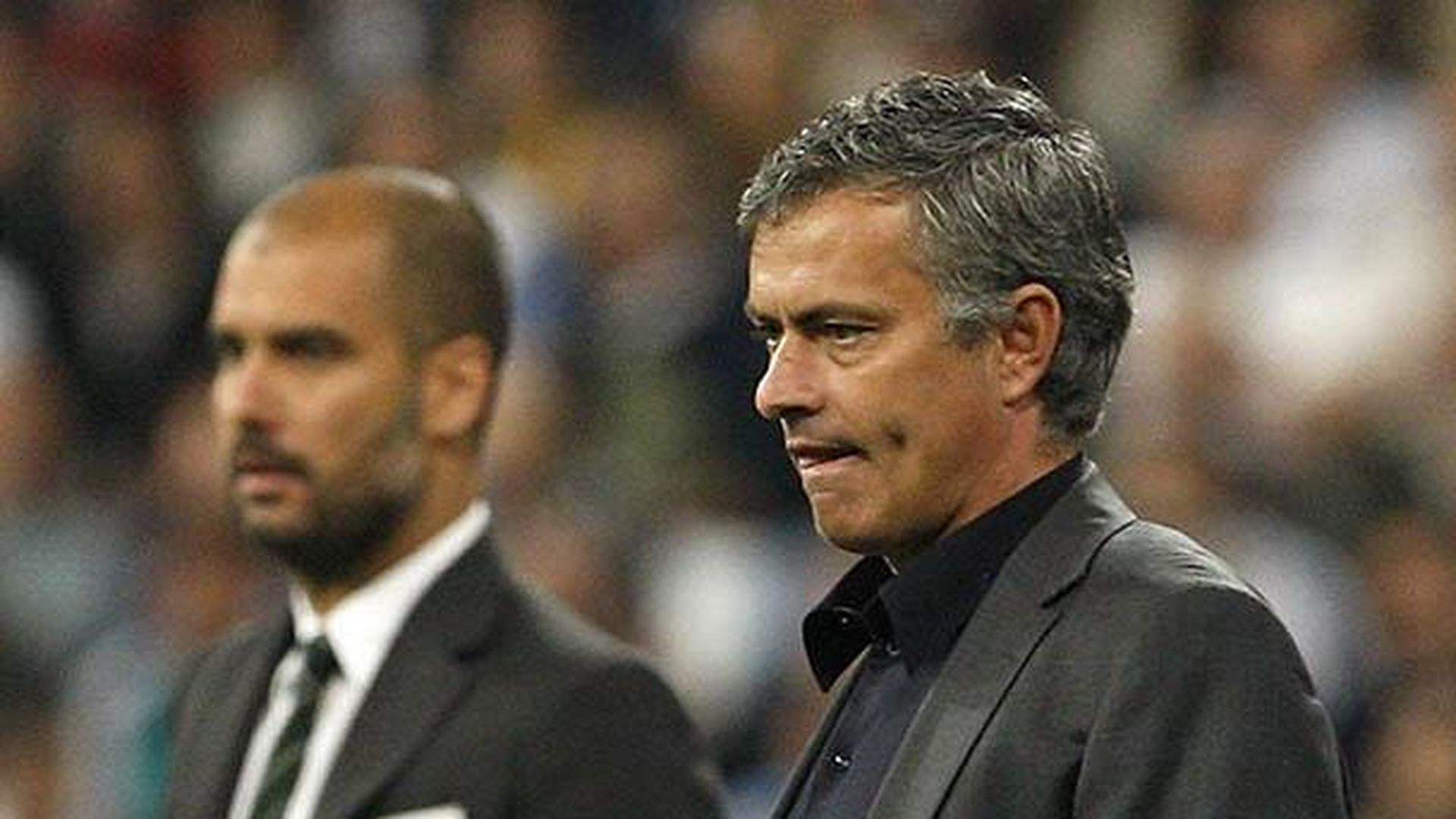 Pep Guardiola y José Mourinho durante un Clásico de su etapa previa en el Real Madrid