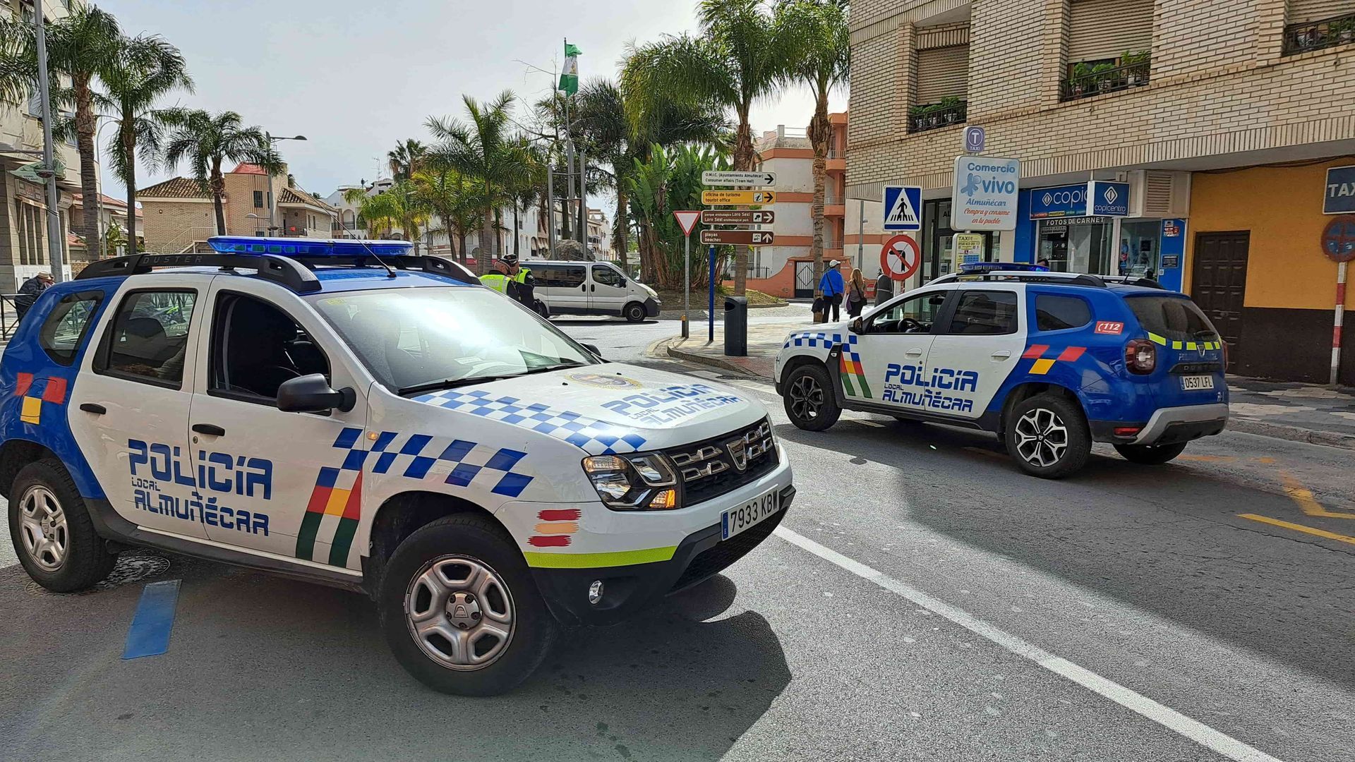 Un vecino afirma que vio al menor fallecido en Almuñecar subir a la azotea con sus amigos al volver de fiesta
