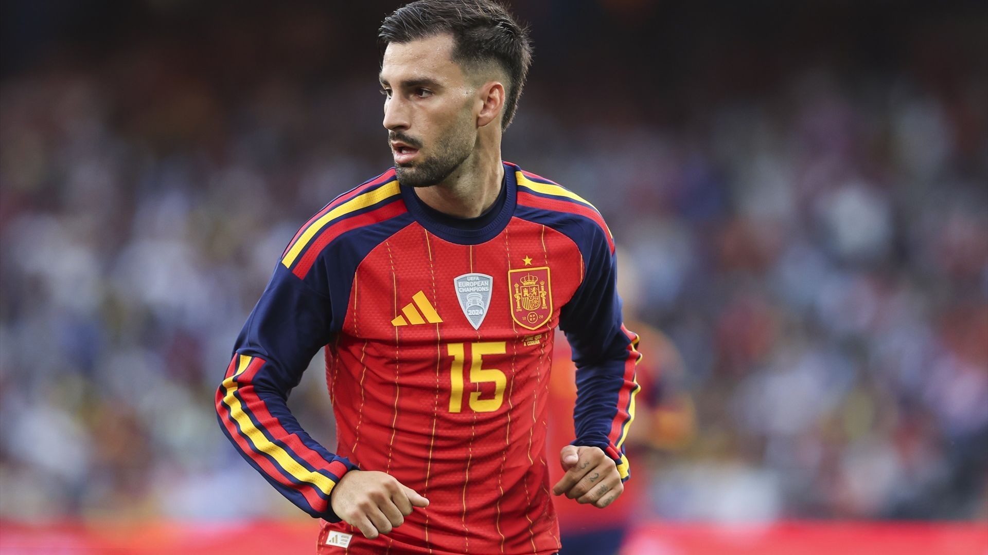 Álex Baena, en un partido de la selección