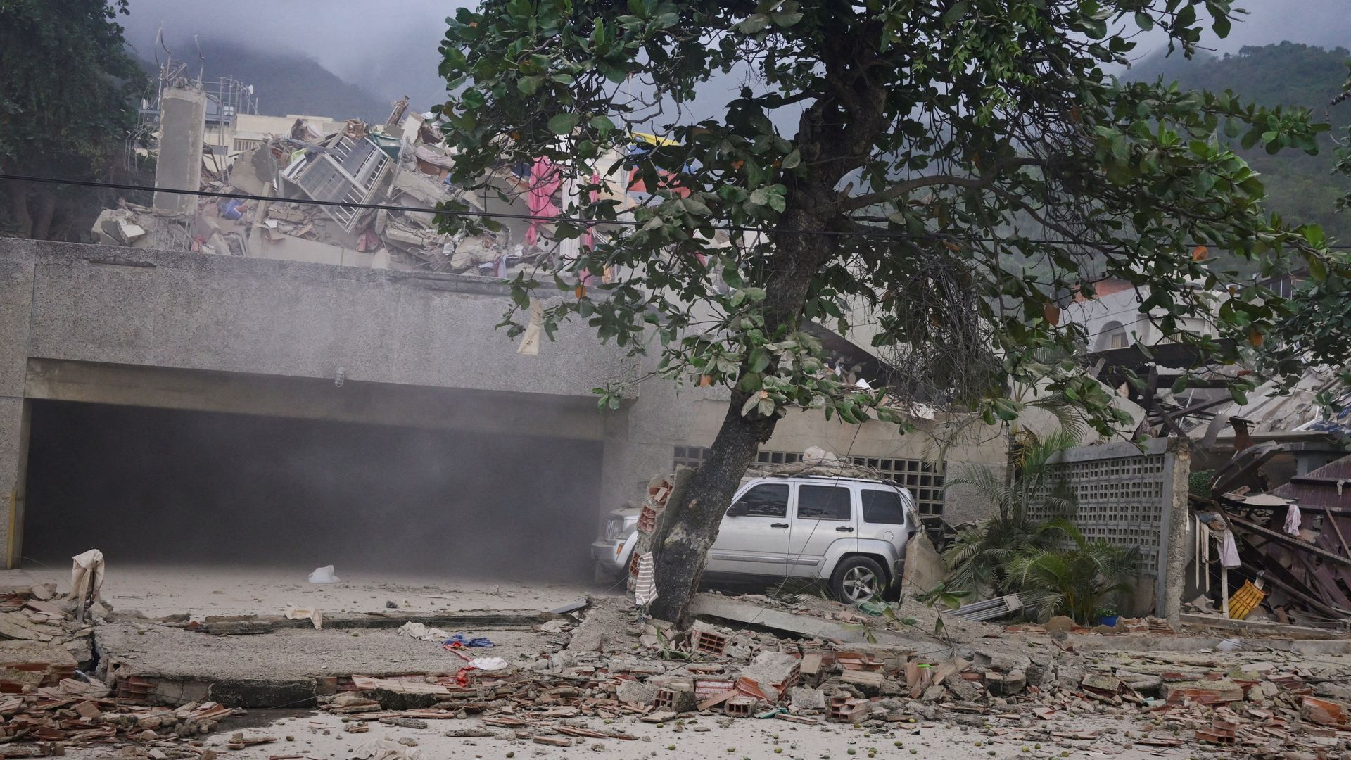 El doble terremoto en Venezuela en menos de un minuto, en fotos