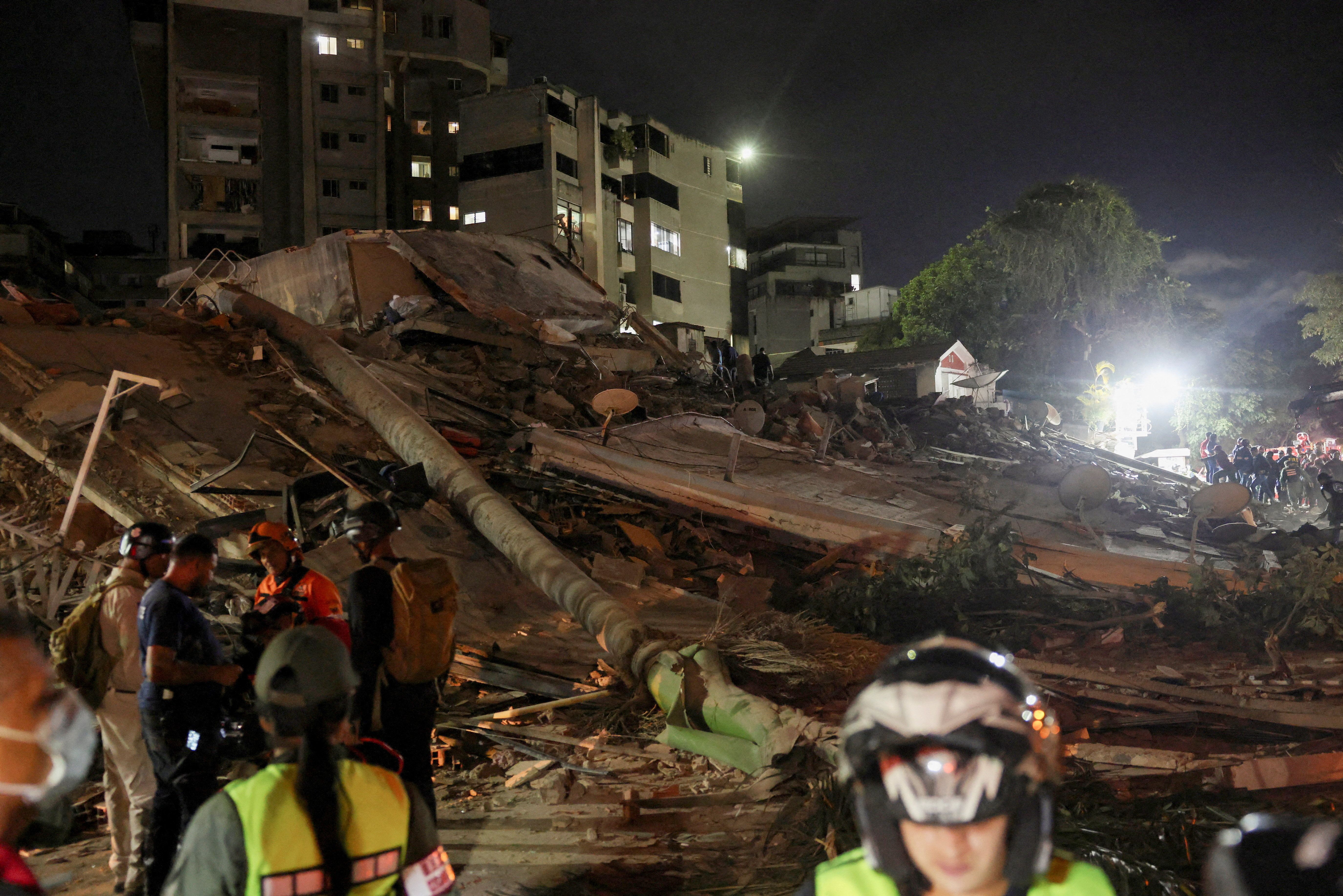 El doble terremoto en Venezuela en menos de un minuto, en fotos