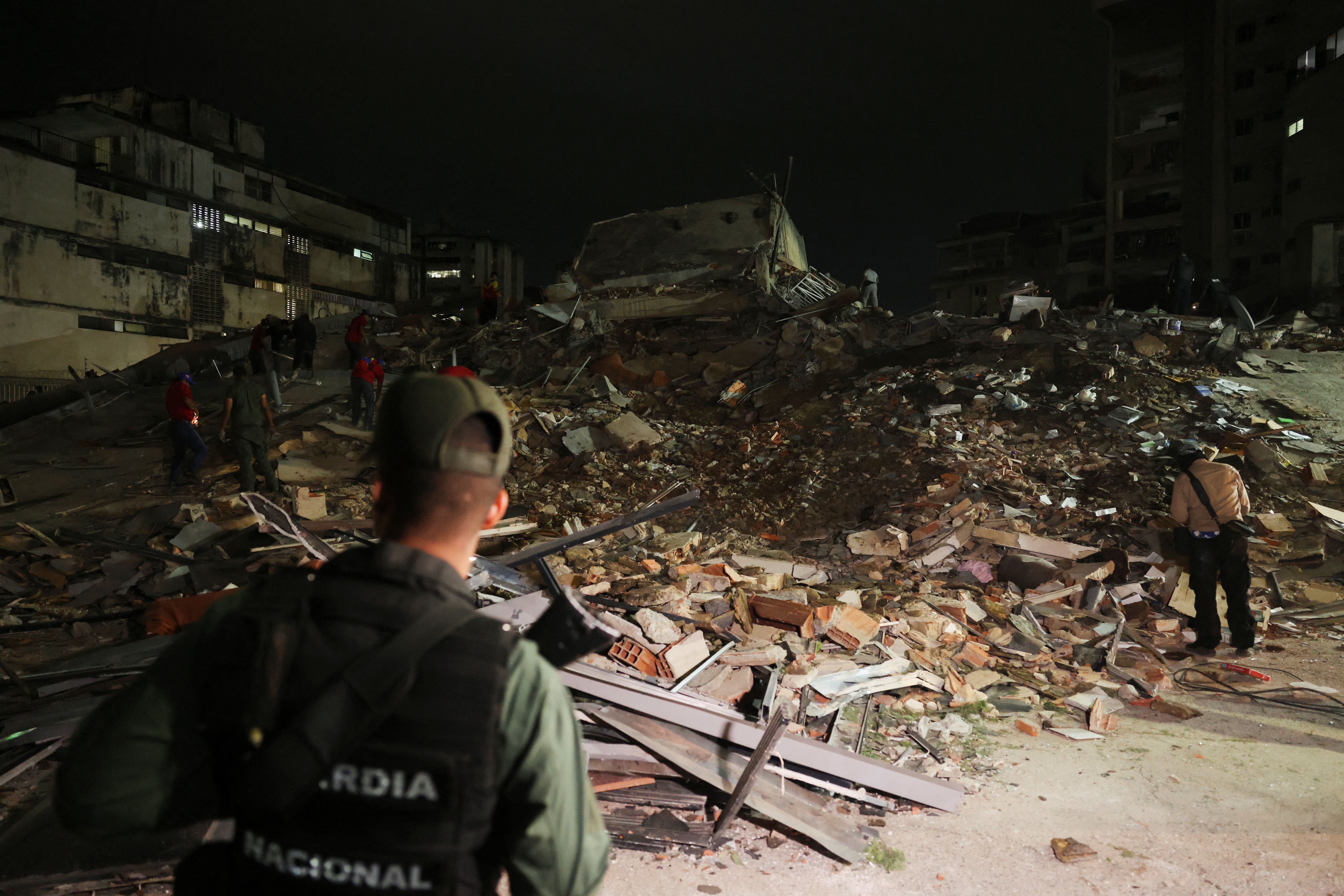 El doble terremoto en Venezuela en menos de un minuto, en fotos