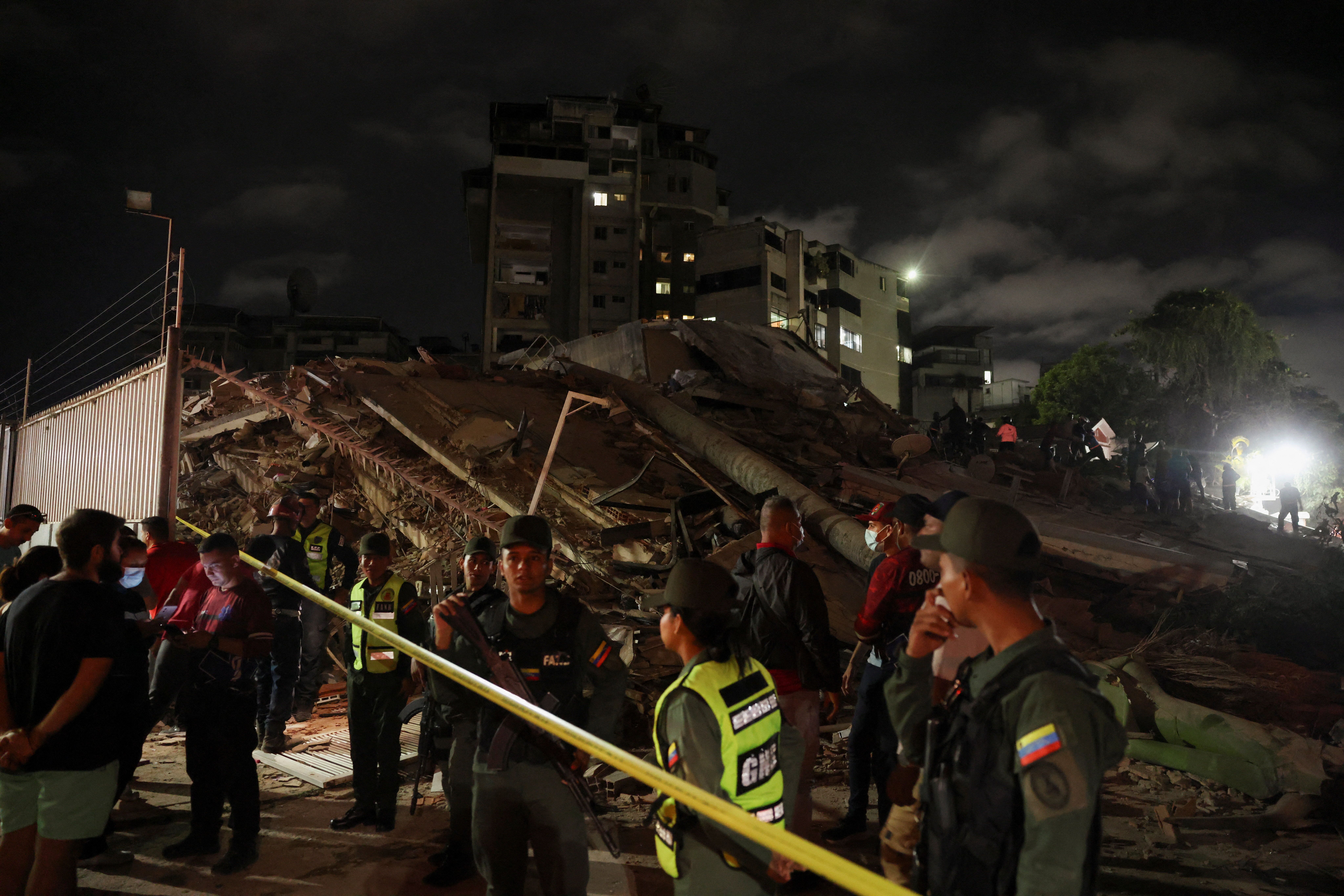 El doble terremoto en Venezuela en menos de un minuto, en fotos