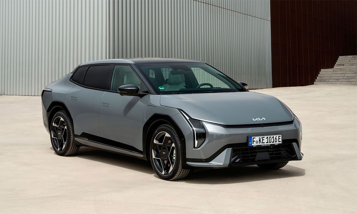 KIA EV4 fastback